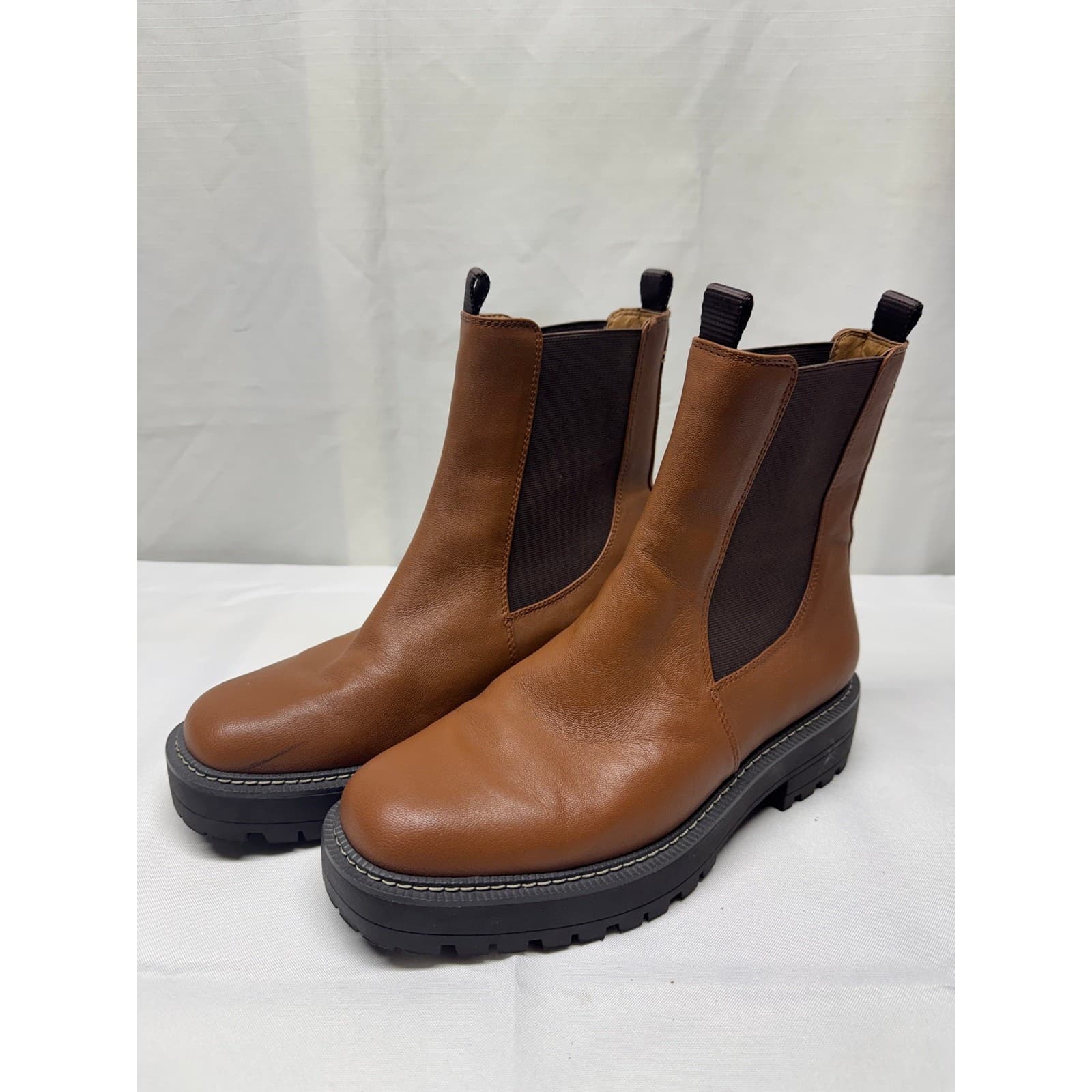 Woman boots Sam Edelman size 10