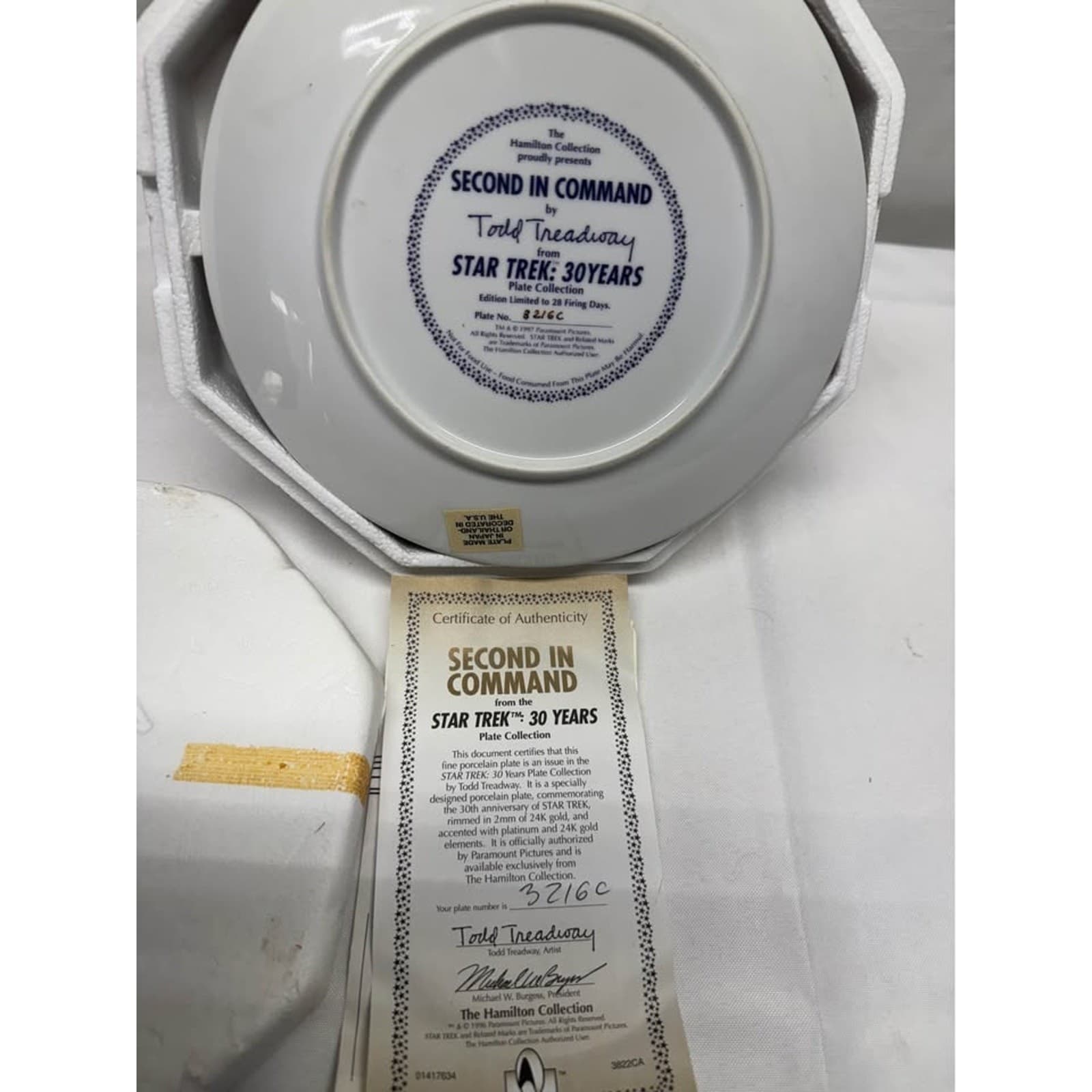 Star Trek "Second in Command" Television Series Collector Decorative Plate - Thumbnail 2