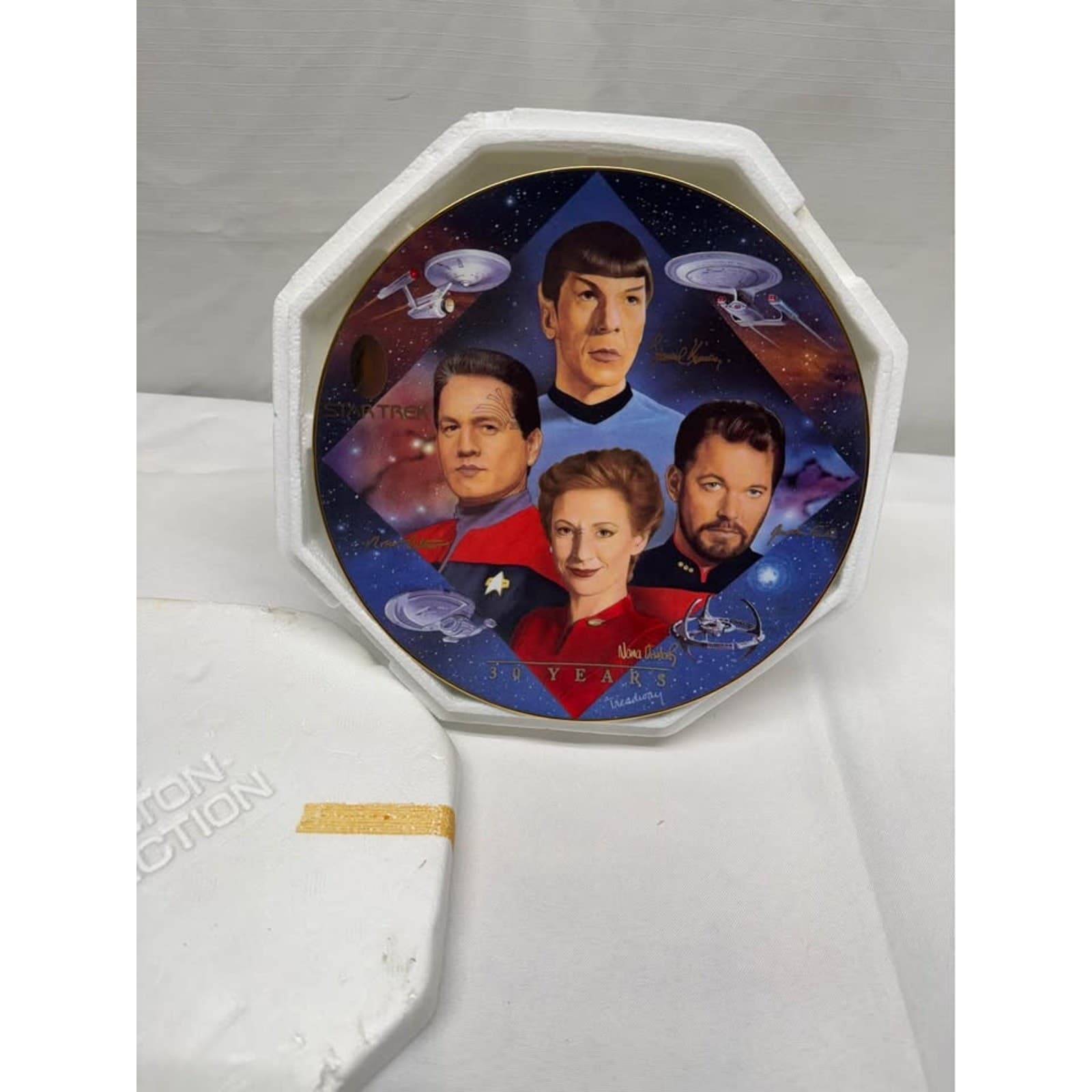 Star Trek "Second in Command" Television Series Collector Decorative Plate