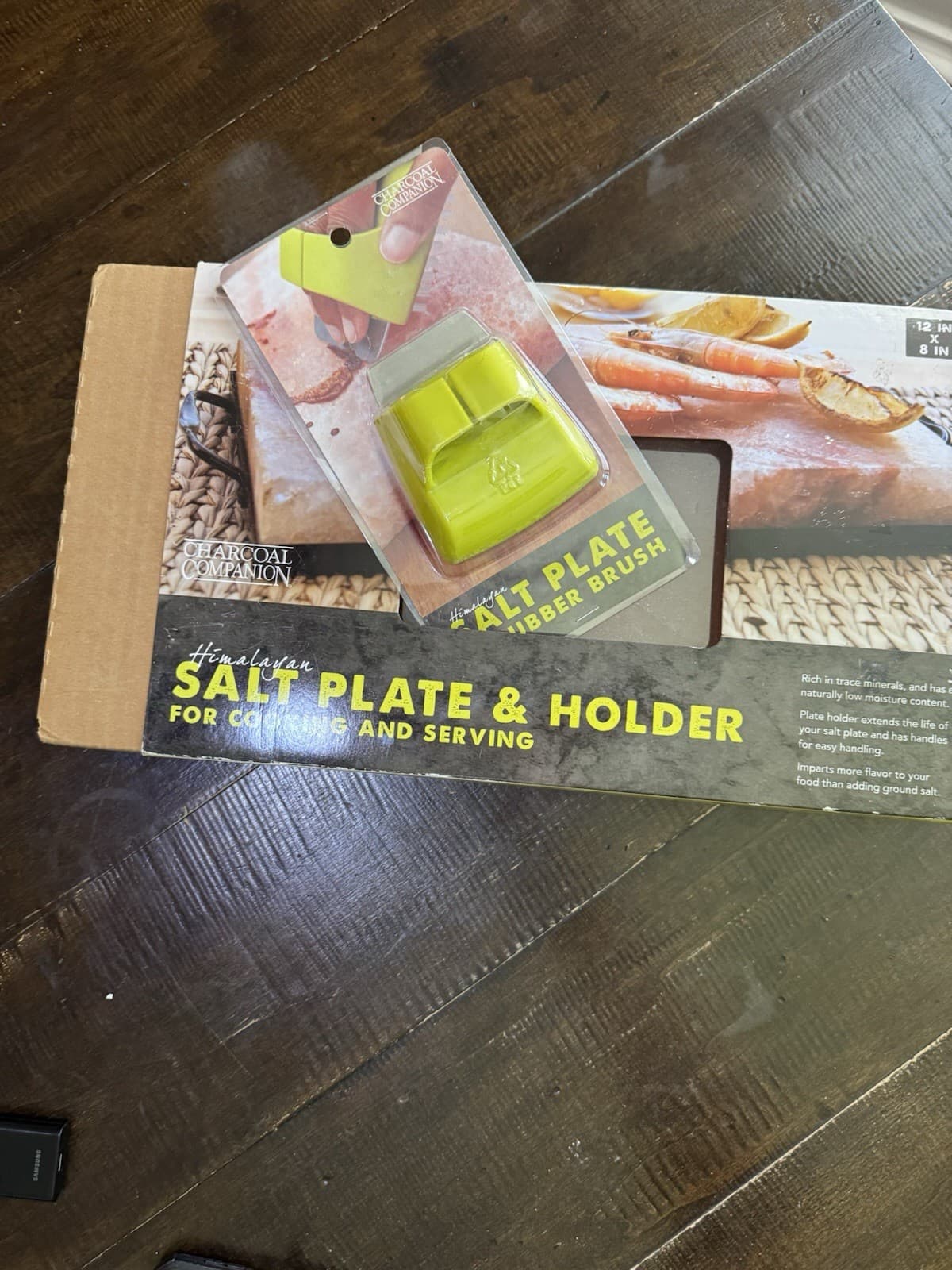 Himalayan salt plate & holder and scrubber brush - Thumbnail 4