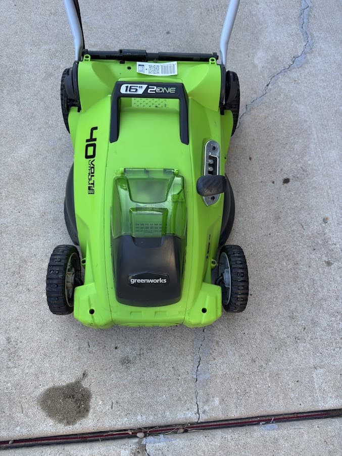 Greenworks 16" 40V Cordless Lawn Mower