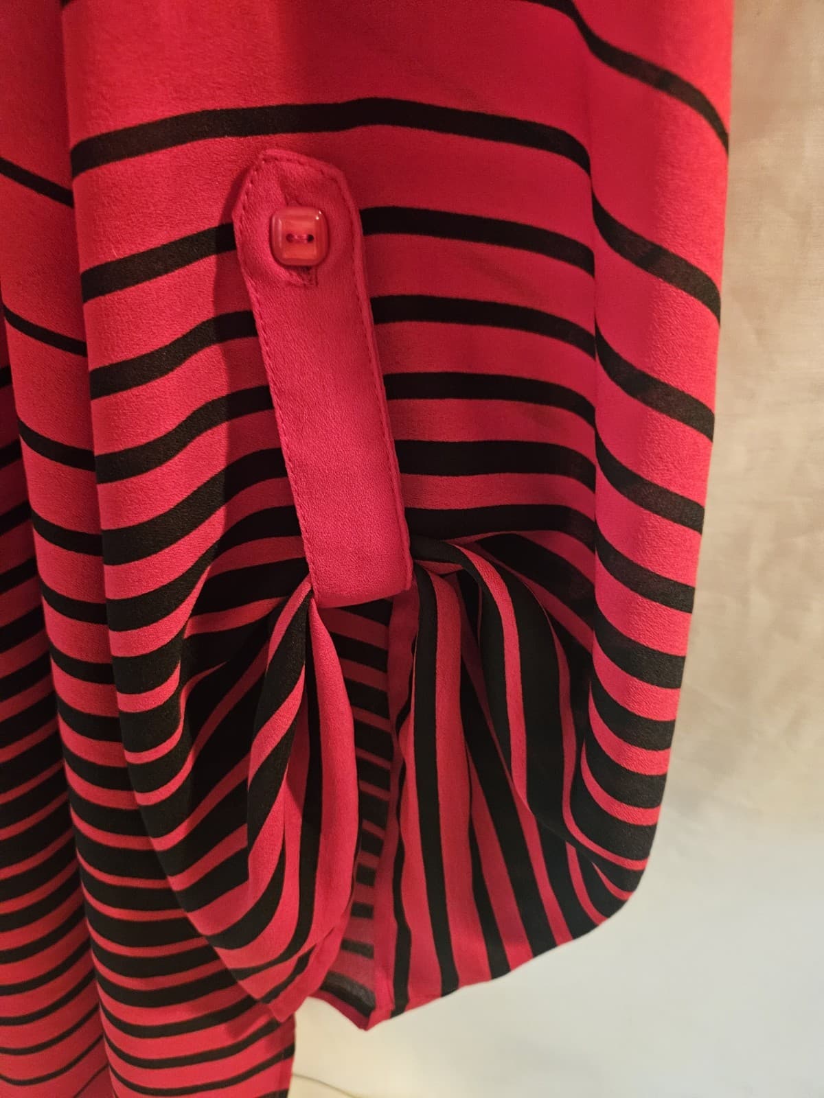 Denim 24/7 women's 28W 3X Red w/Black stripes Tunic Top Blouse Career Business - Thumbnail 3