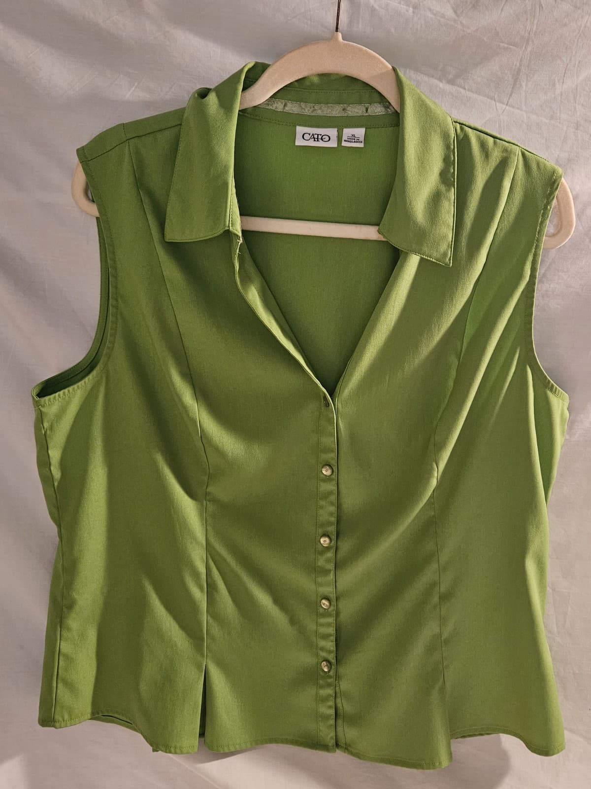 CATO Womens XL Lime Green Button Up Blouse Top sleeveless