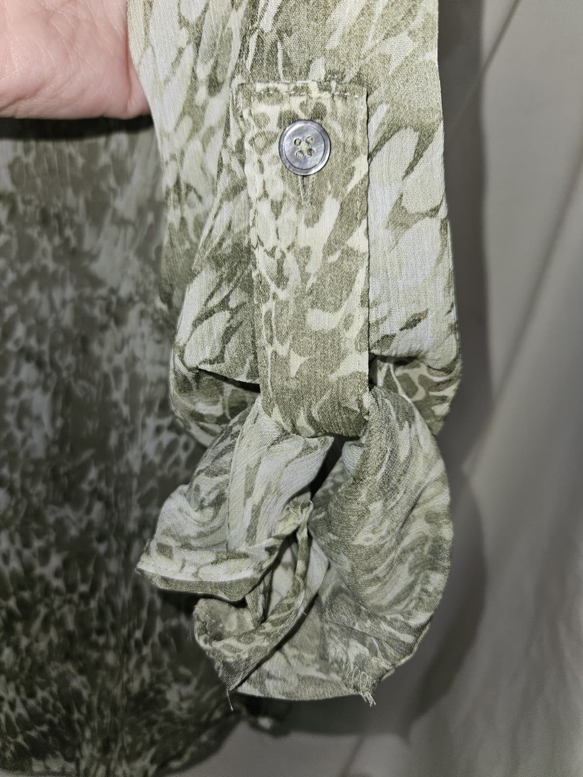 Chico's 0 Small Olive White Splatter Abstract Sheer Cover Up Top Blouse L/s - Thumbnail 3