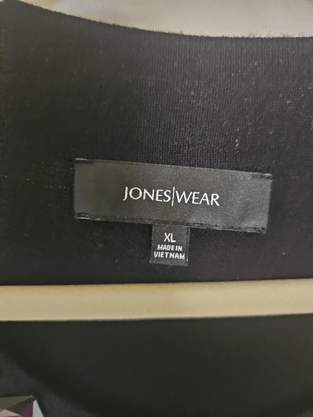 Jones Wear XL Black Pullover Sweater Shirt Top S/s with Gemstones - Thumbnail 4