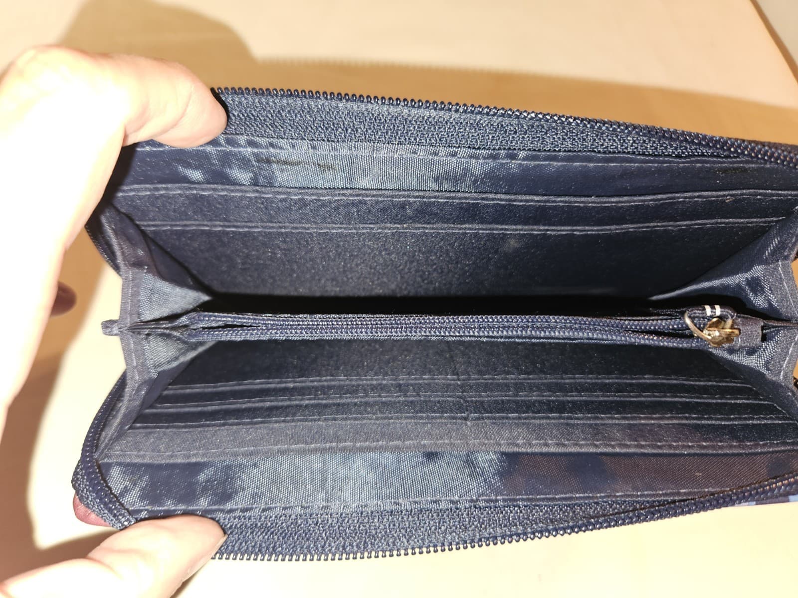 EUC Nautica Tropical Floral Zip Around Wallet - Thumbnail 3