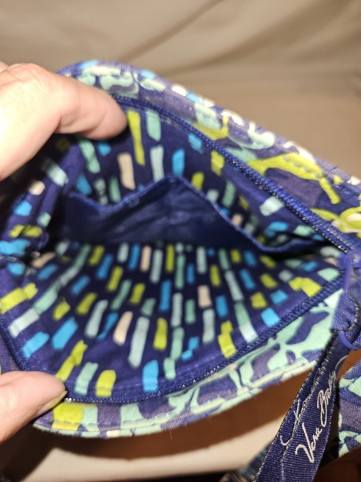 EUC Vera Bradley "Katalina Blues" Quilted Hipster Crossbody Purse Shoulder Bag - Thumbnail 4