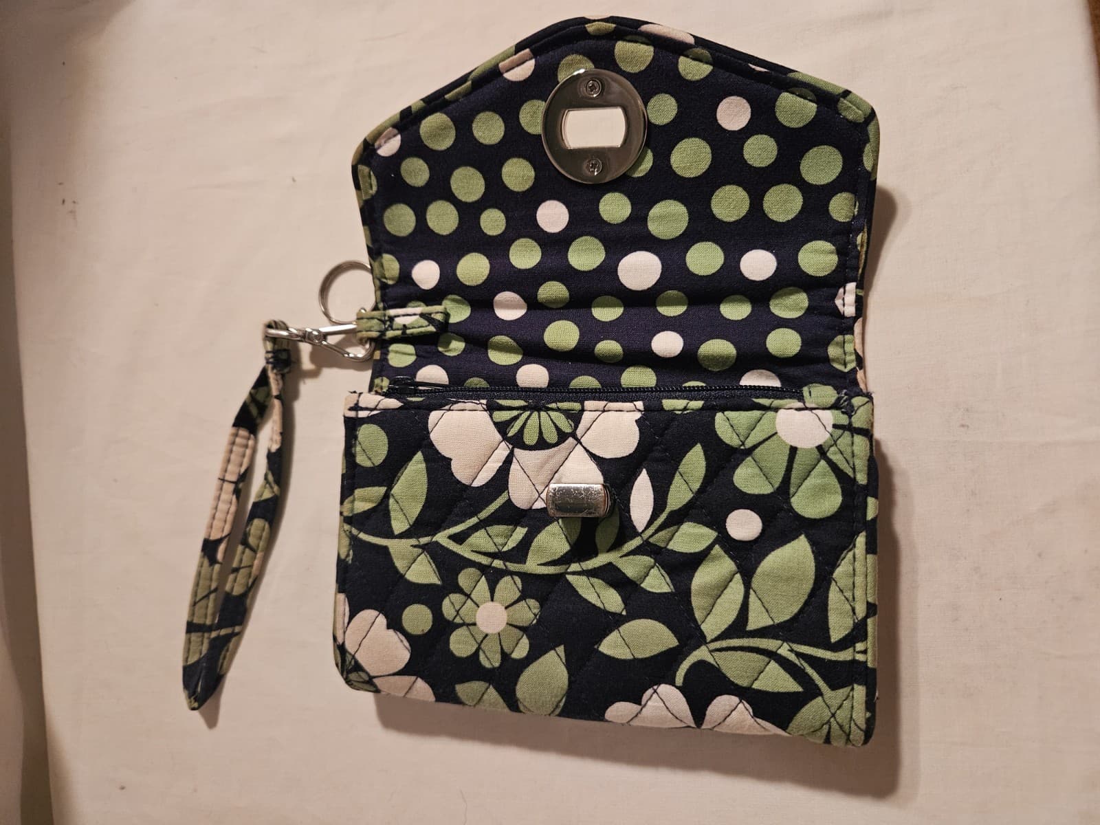 EUC Vera Bradley "Lucky You" Floral Quilted Wallet Wristlet w/Turn Lock - Thumbnail 2