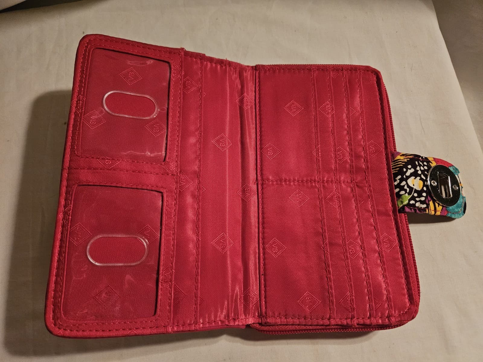 EUC Vera Bradley FRID "Rumba" Red Floral Quilted Wallet w/Turn Lock - Thumbnail 2