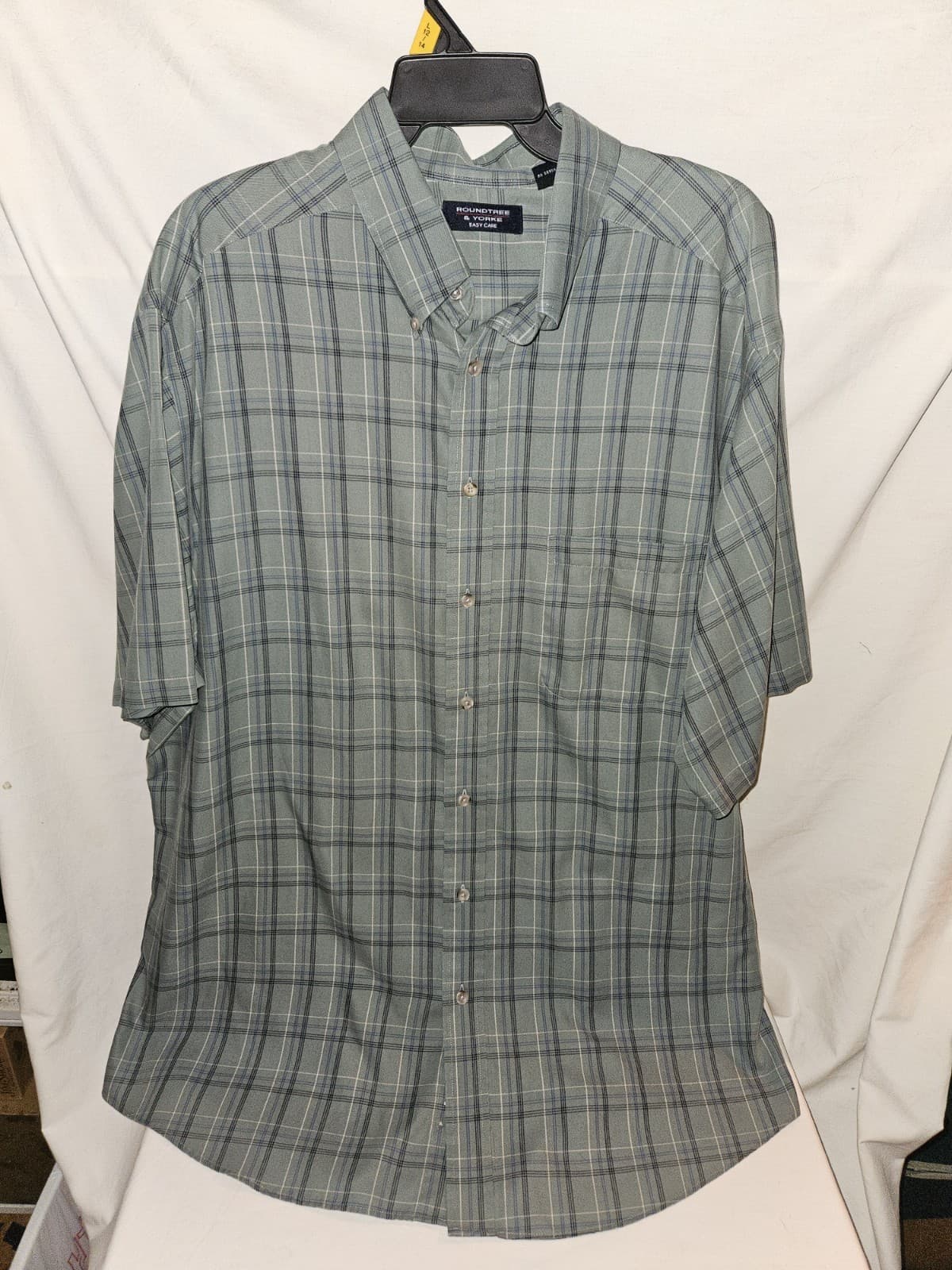 Roundtree & York 2XT Button Down Green Plaid Shirt w/ Black Blue White Stripes