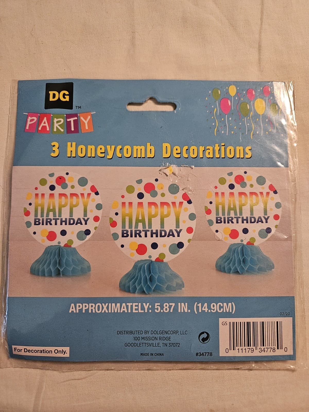 NEW DG Party 3 Honecomb Centerpiece Table Happy Birthday Party Decorations