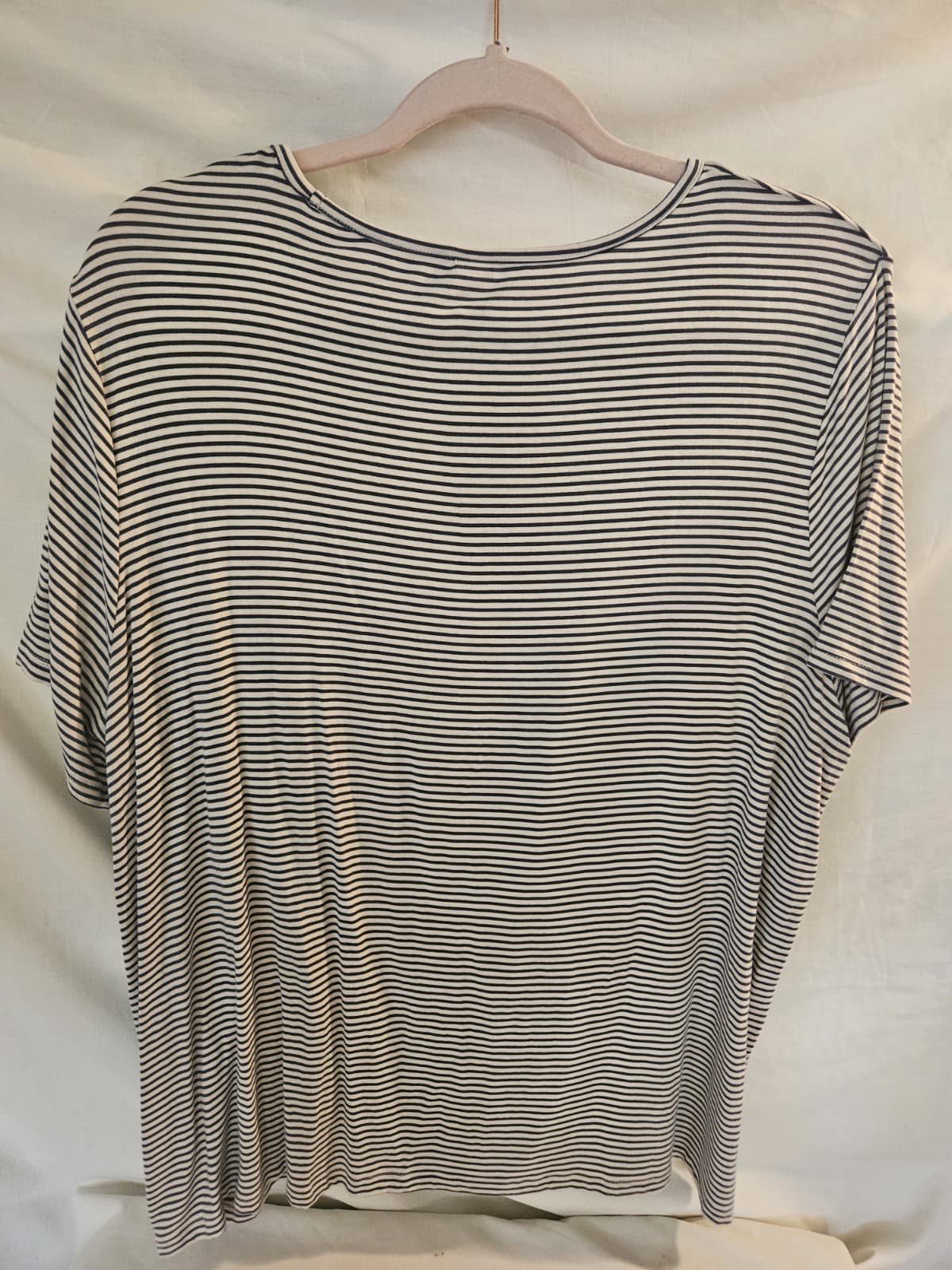 Old Navy Luxe XL Blue & Gray Striped stretch T-shirt Top Pullover S/s real soft - Thumbnail 2