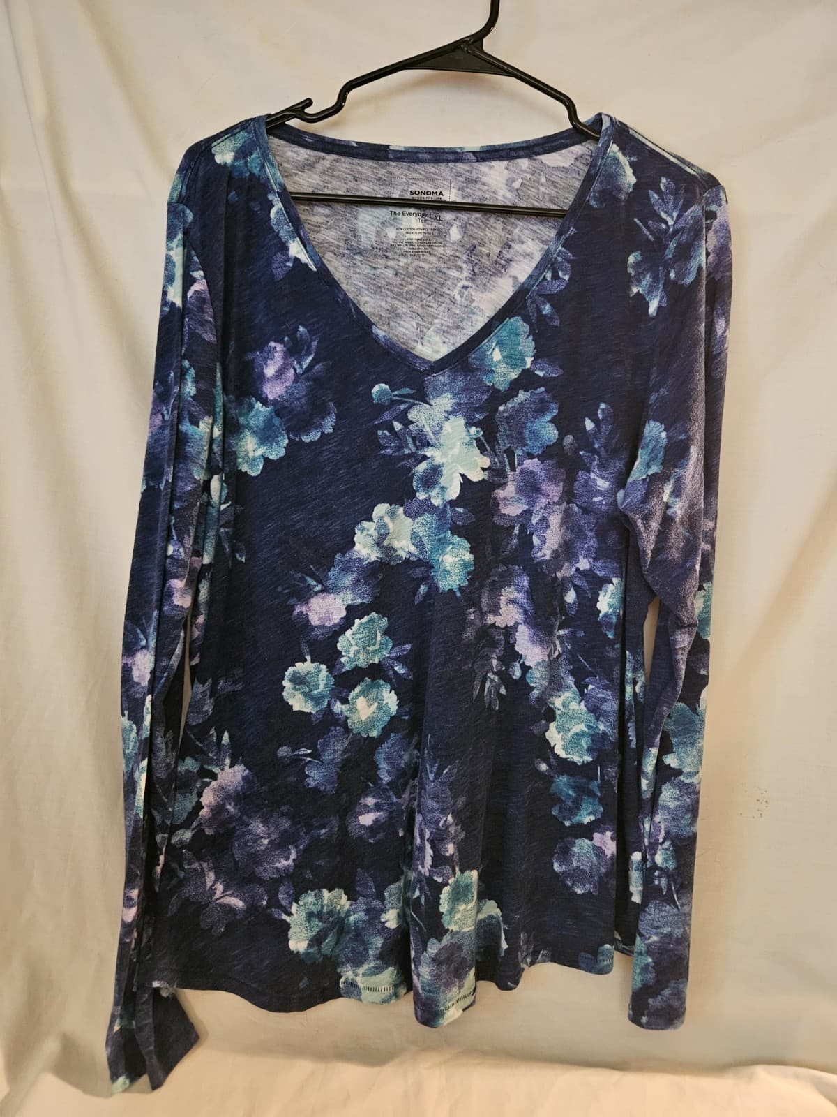 Sonoma Sz XL Blue Green Purple Flowered Long Sleeve Casual V-neck Top Tee Shirt