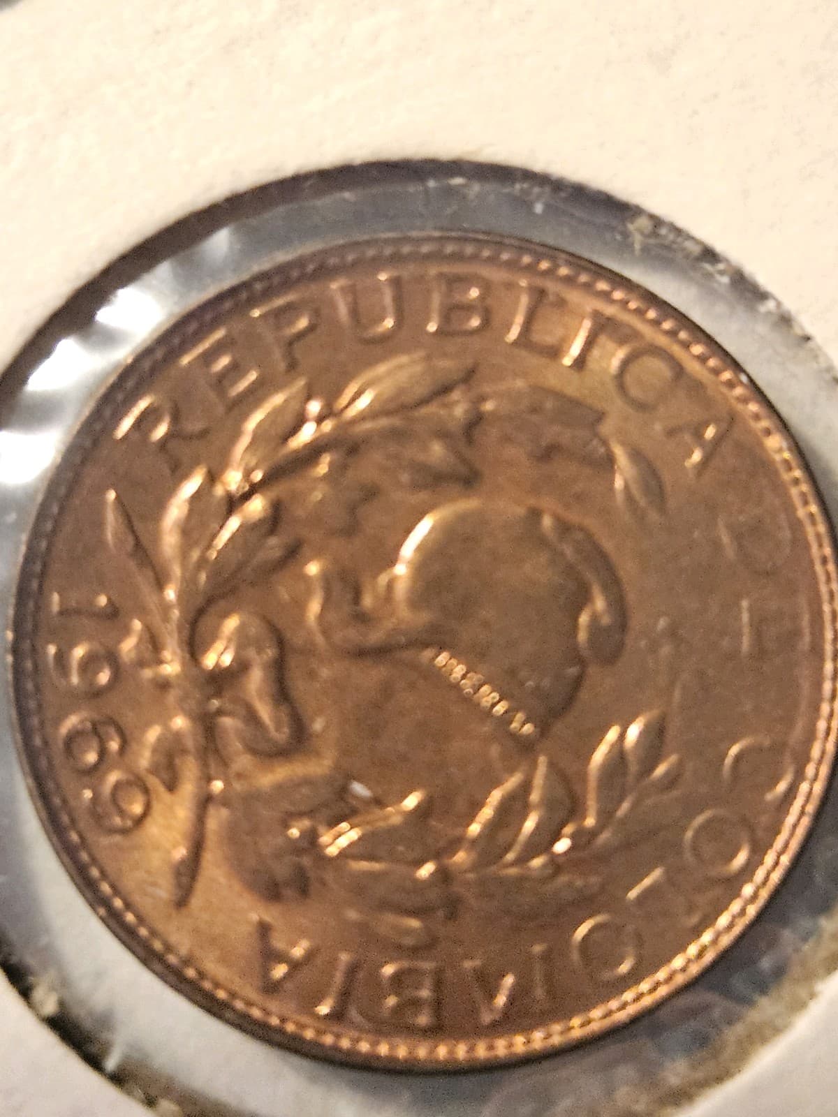 1969 Columbia 1 Centavo Coin - Thumbnail 3