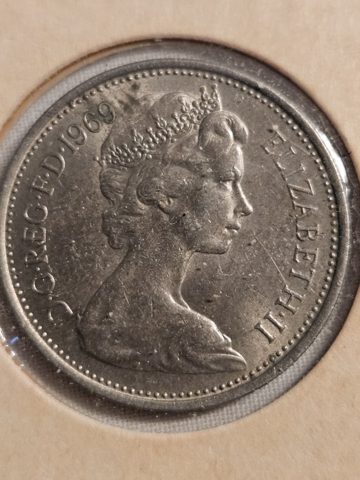 MIX LOT 7 United Kingdom Coins (Penny Pence Shillings) 1961+1965+1969+1971 - Thumbnail 10