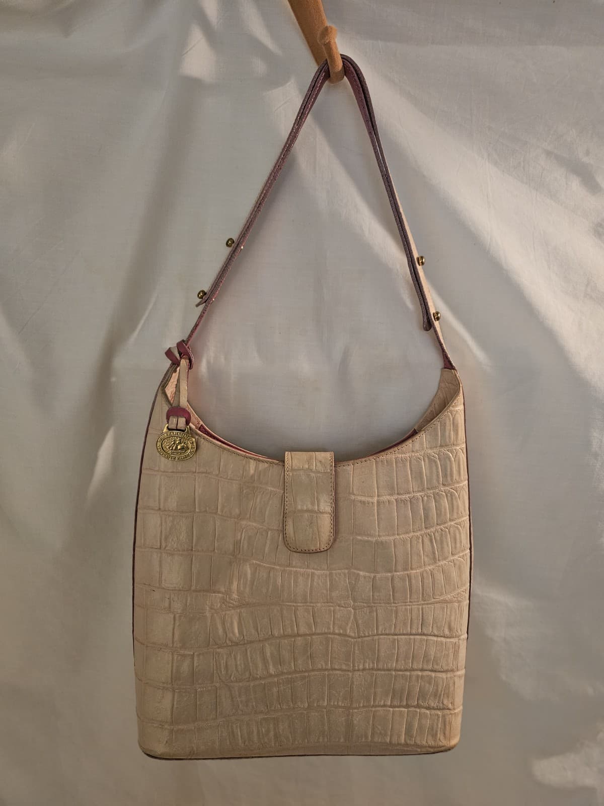 Brahmin Cream with Pink hues Leather Bucket style Hobo Shoulder Bag Purse GUC