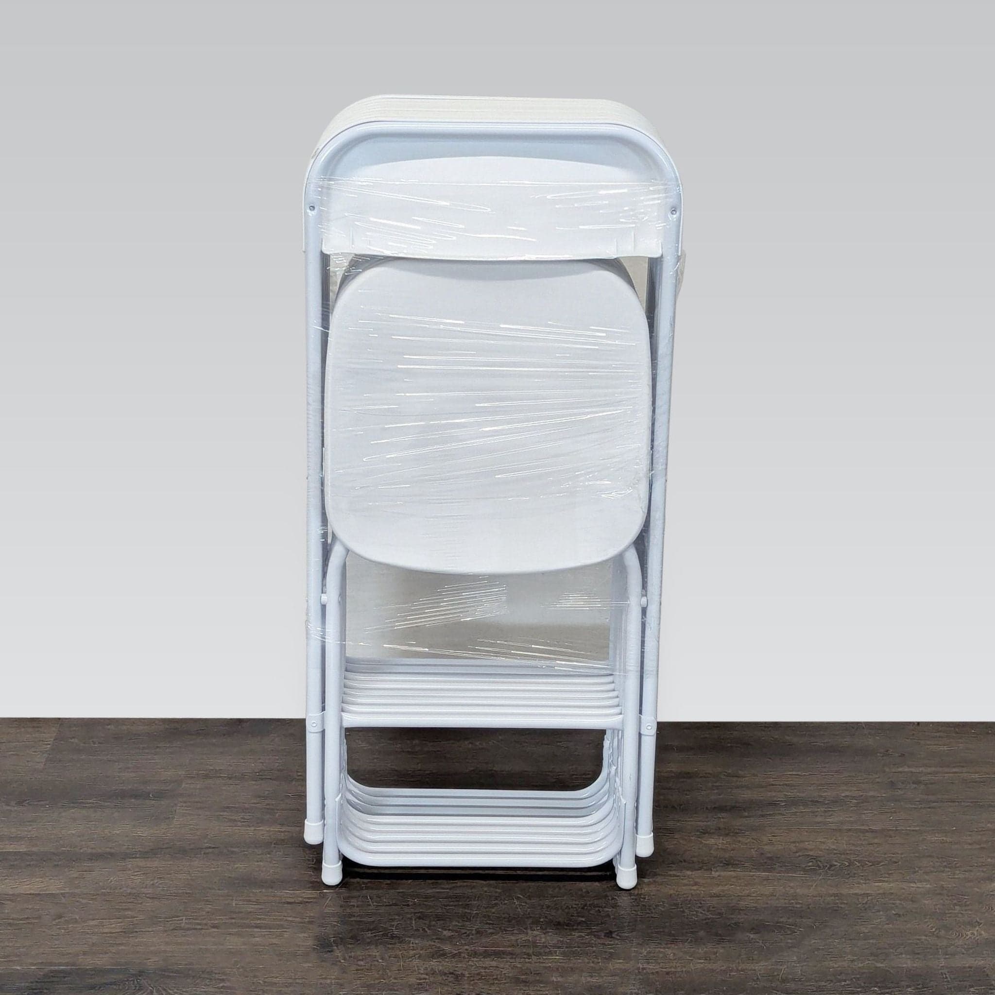 Duramax Pack of Eight Meta; Folding Chairs - Thumbnail 4