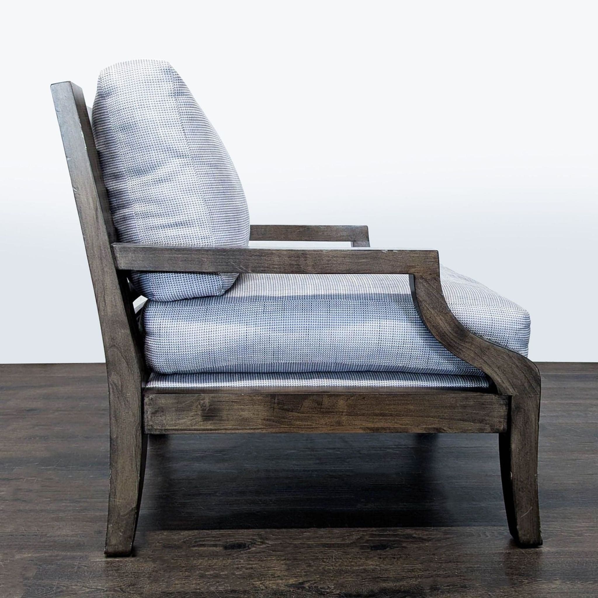 Kreiss Soho Lounge Chair with Wooden Frame and Cushions - Thumbnail 3