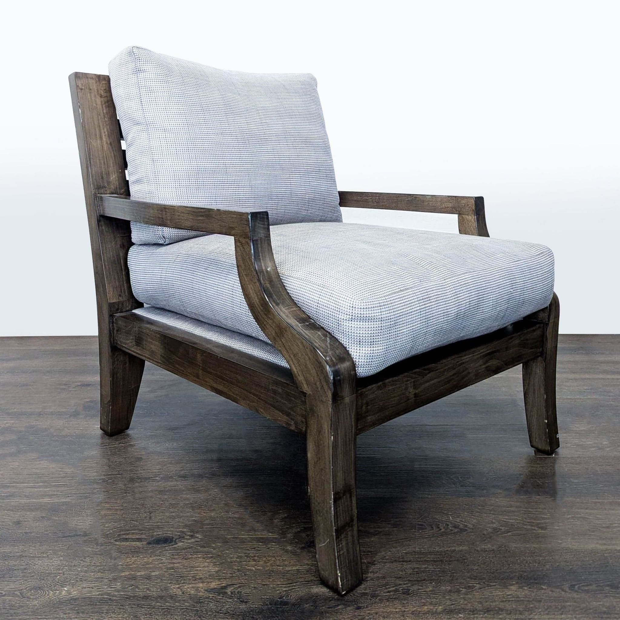 Kreiss Soho Lounge Chair with Wooden Frame and Cushions - Thumbnail 2