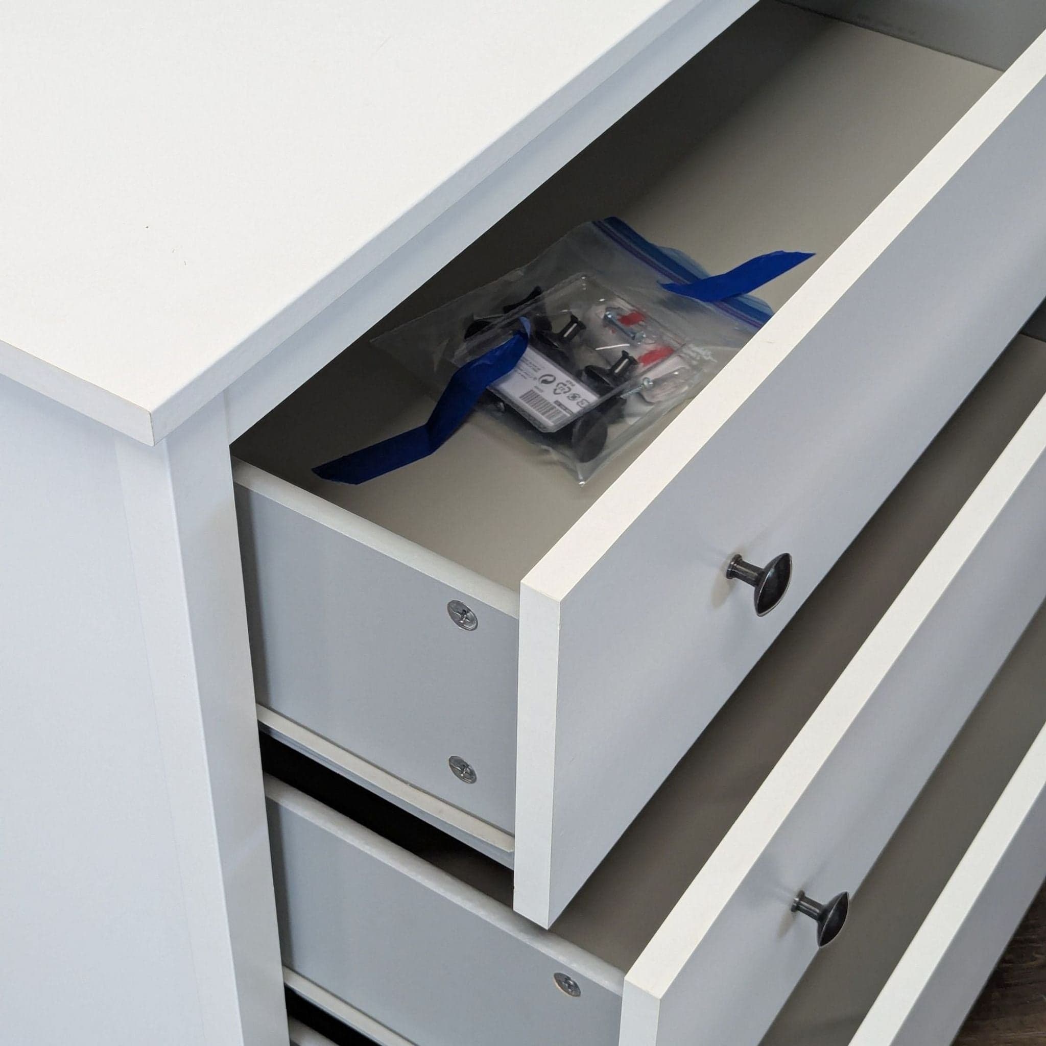 White 3-Drawer Dresser with Black Knobs - Thumbnail 7