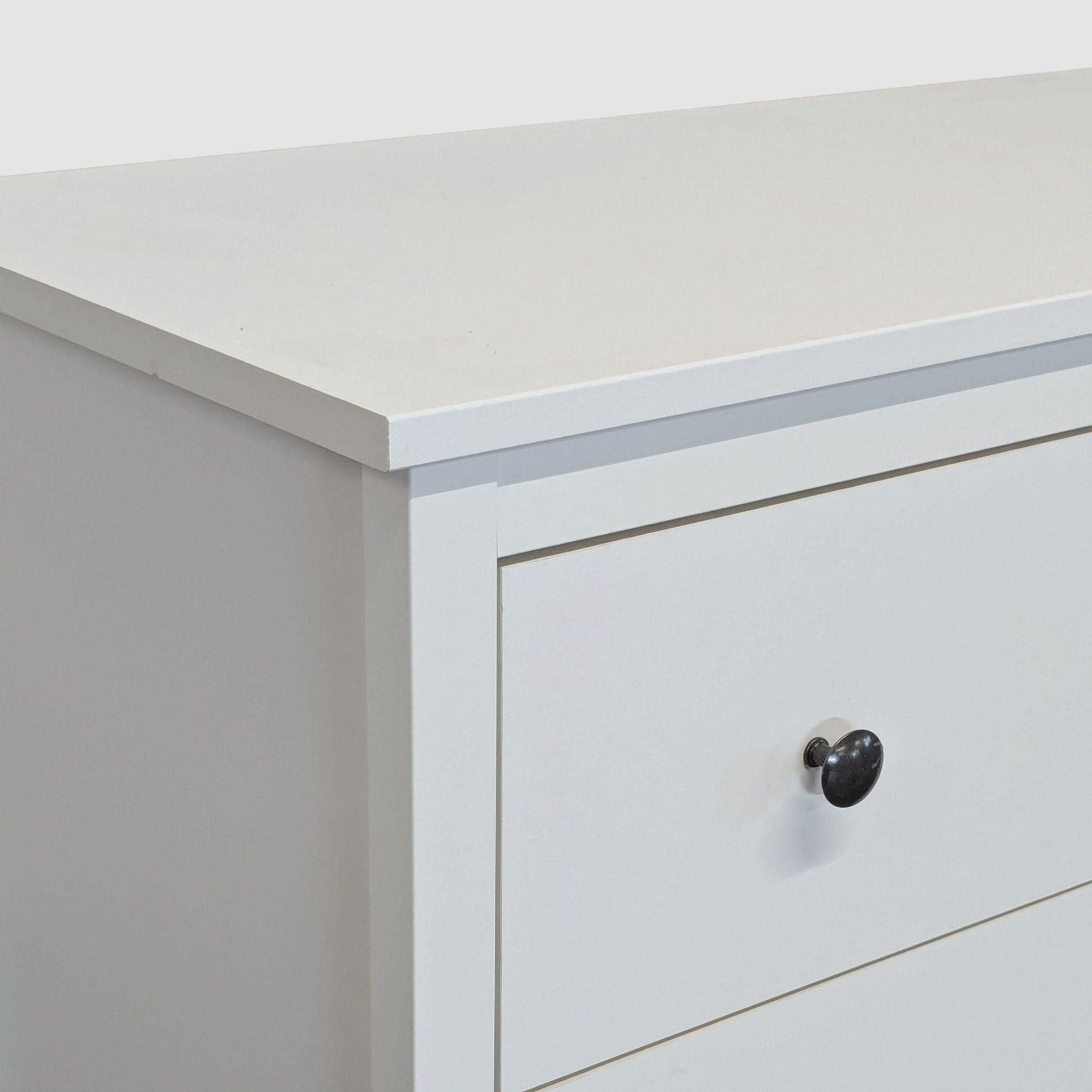 White 3-Drawer Dresser with Black Knobs - Thumbnail 6