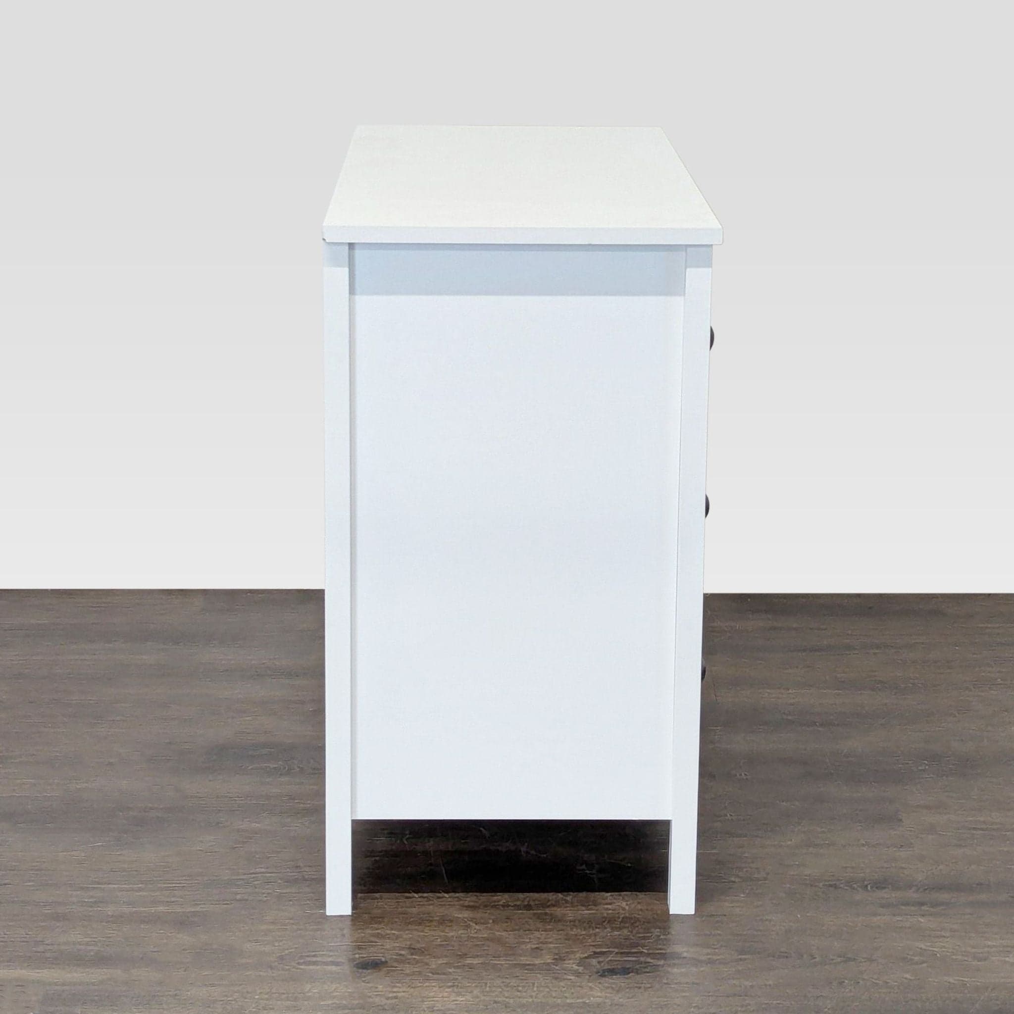 White 3-Drawer Dresser with Black Knobs - Thumbnail 5