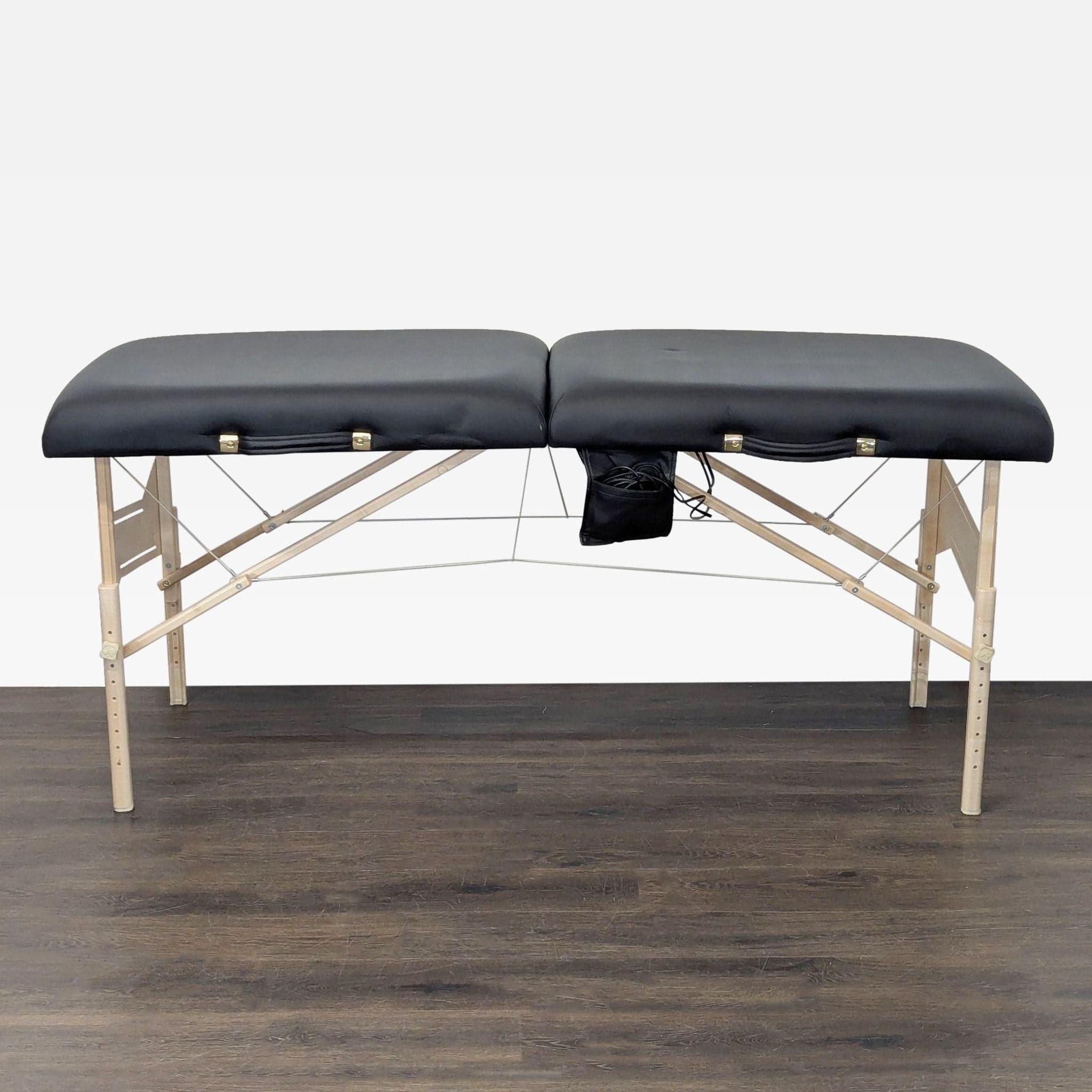 Earthlite Vibra-Therm Sports Therapy Massage Table - Thumbnail 4