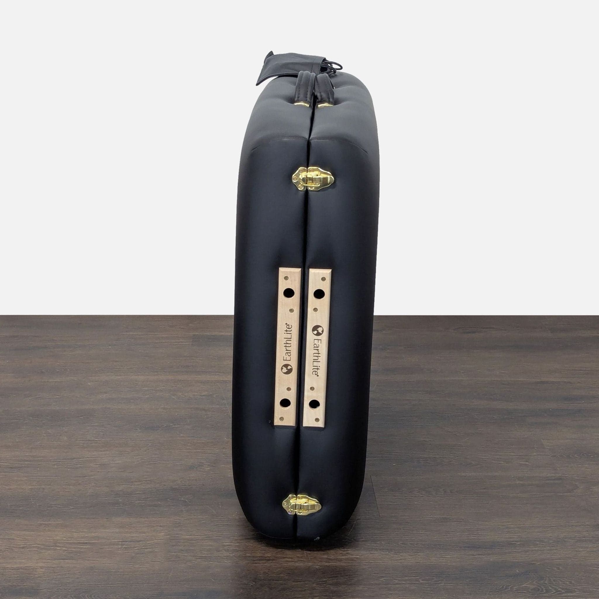 Earthlite Vibra-Therm Sports Therapy Massage Table - Thumbnail 8