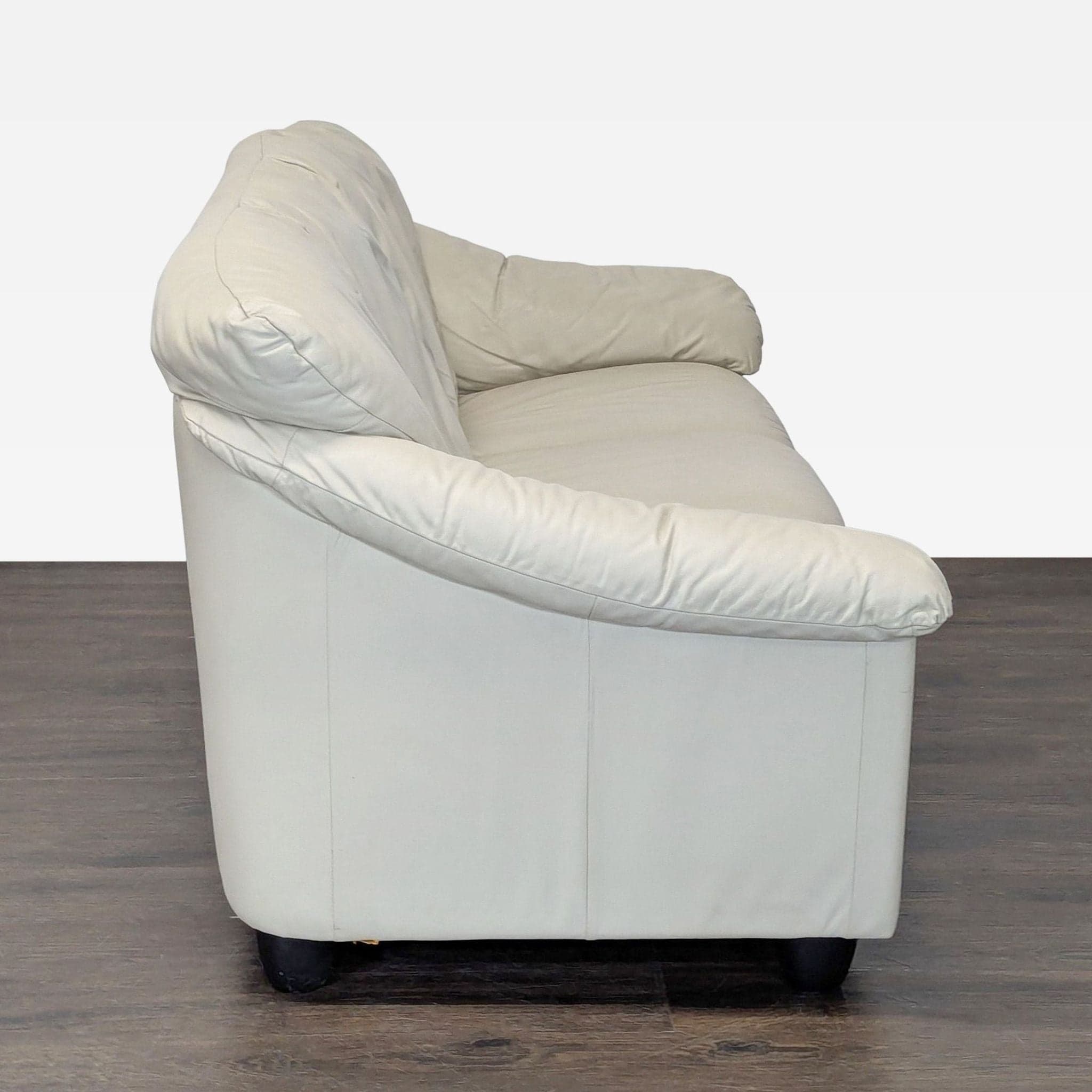 Italian Made 3-Seat Cream Leather Sofa - Thumbnail 8