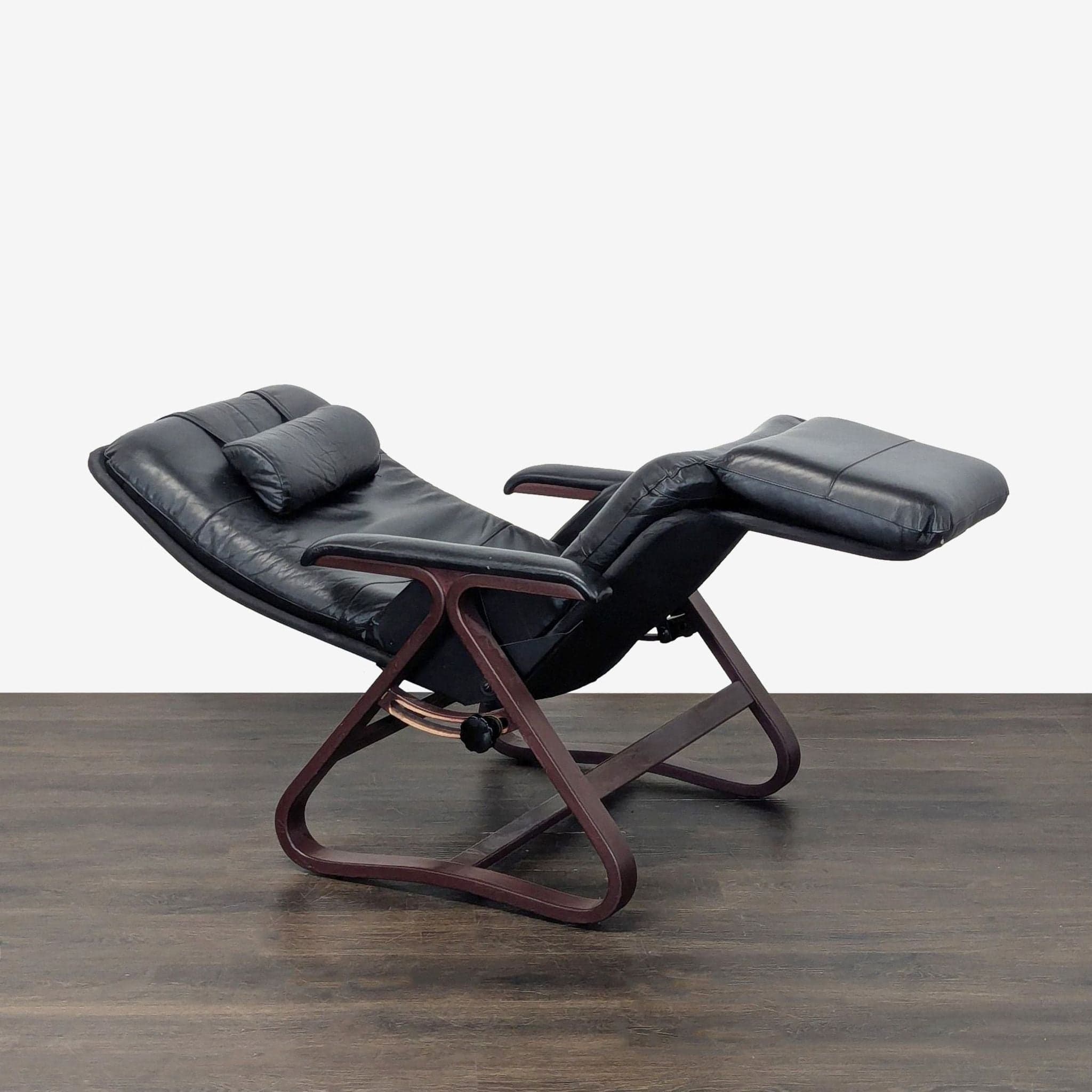 NEPSCO BackSaver Leather Zero-Gravity Recliner - Thumbnail 2
