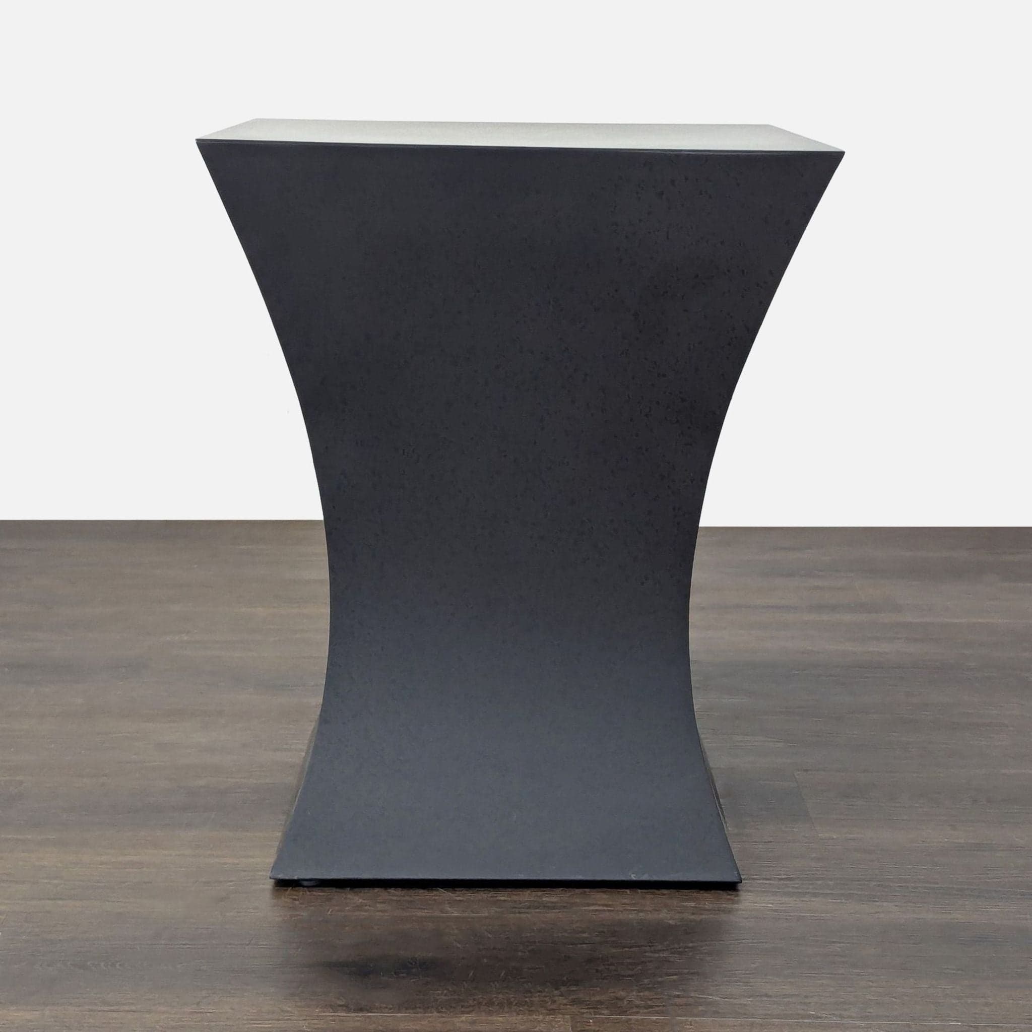 Room & Board Flare End Table - Thumbnail 4