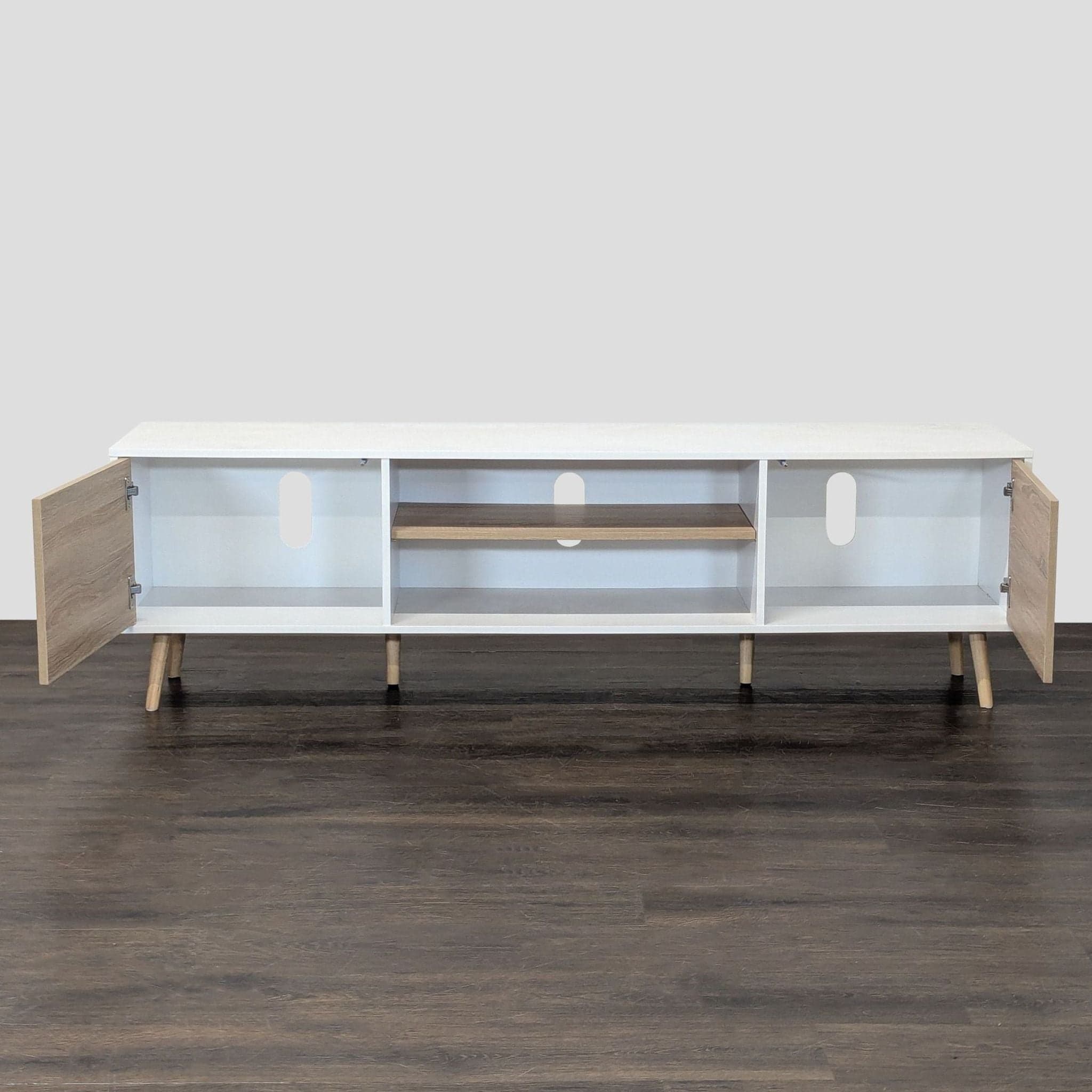Wampat Media Console - Thumbnail 2