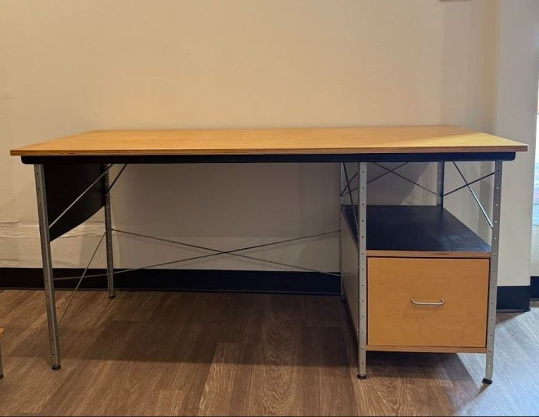 Vitra Eames Desk with Metal Frame and Side Shelves - Thumbnail 5