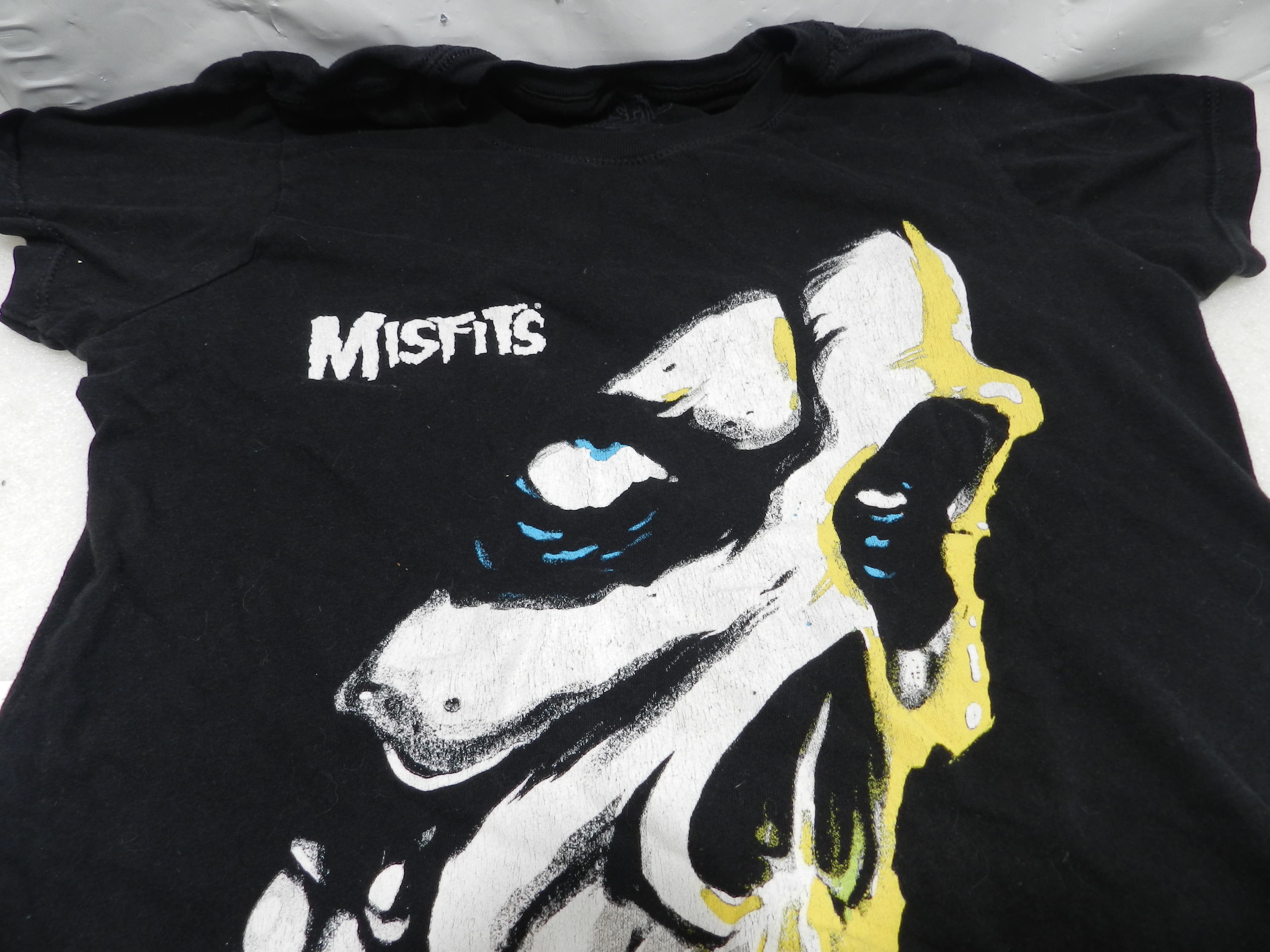 Misfits Black Graphic Skull T-Shirt Womens Small 2018  (P98K) - Thumbnail 4