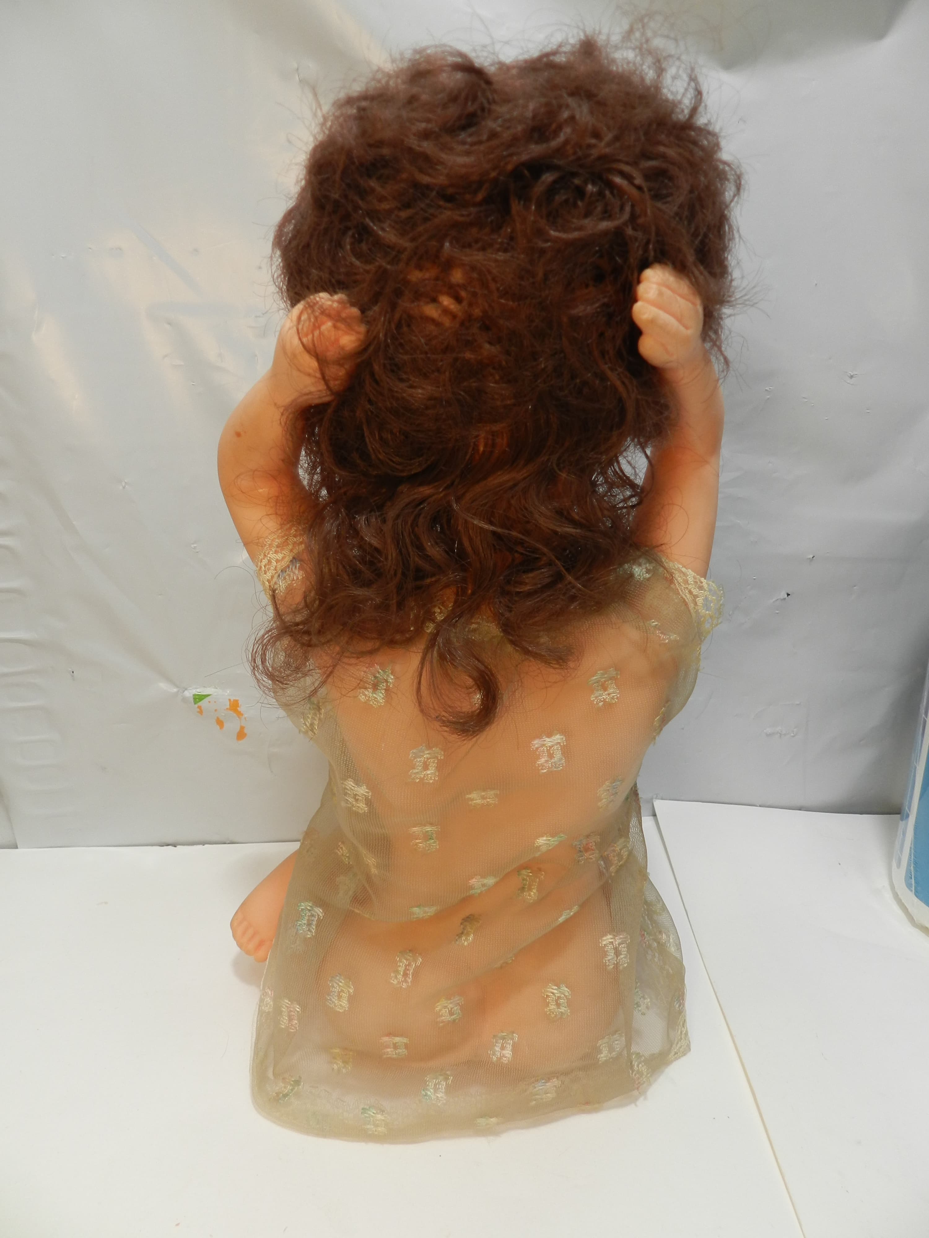 Vintage 50s 60s Nude Sexy Pin Up Girl Vinyl Doll AM Radio (Q1K) - Thumbnail 5