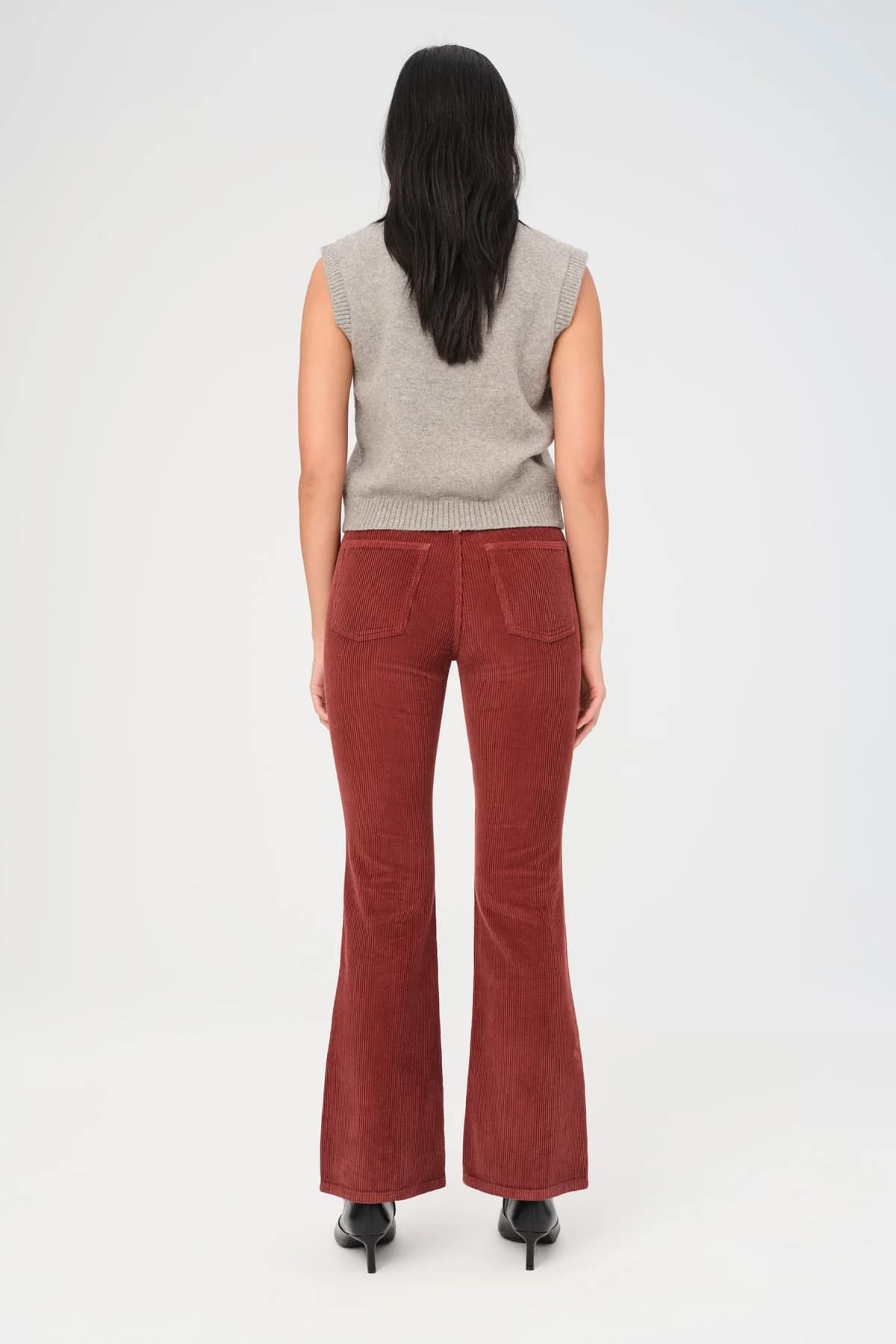 NAO Bootcut - Andorra - 28 - Thumbnail 3