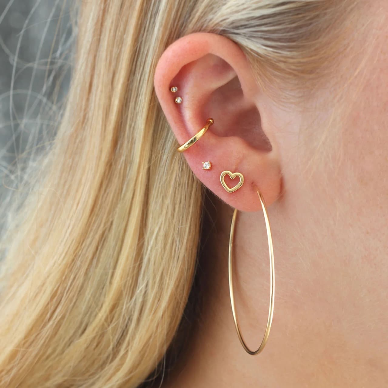 Studs - Heart Outline - Gold - Thumbnail 2