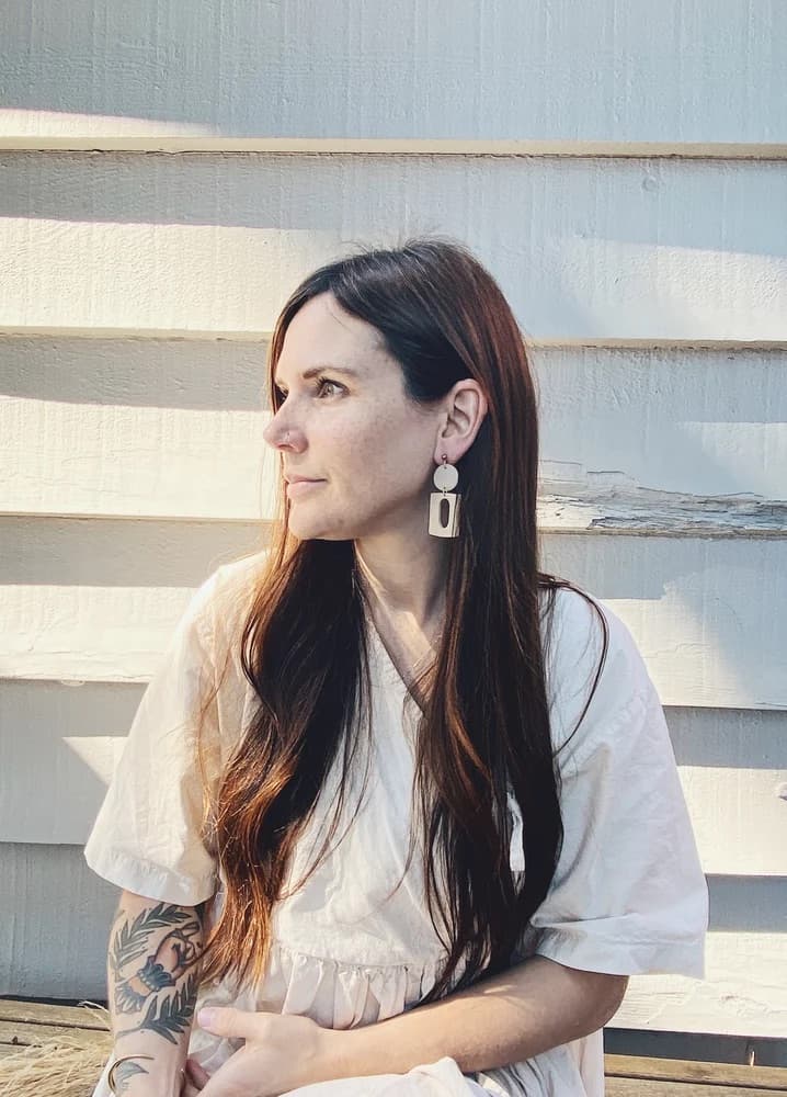 Veda Earrings - Thumbnail 4