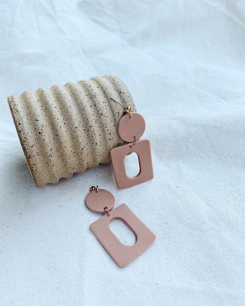Veda Earrings - Thumbnail 2