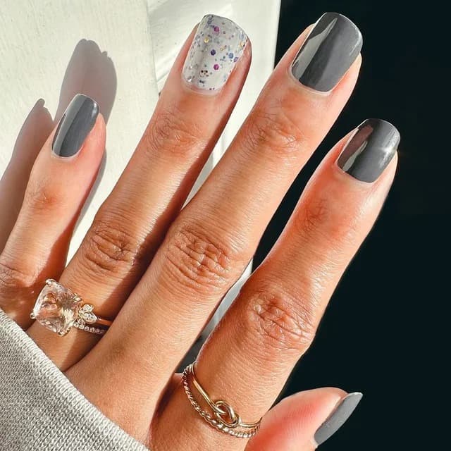 squid ink nail polish - Default - Thumbnail 3
