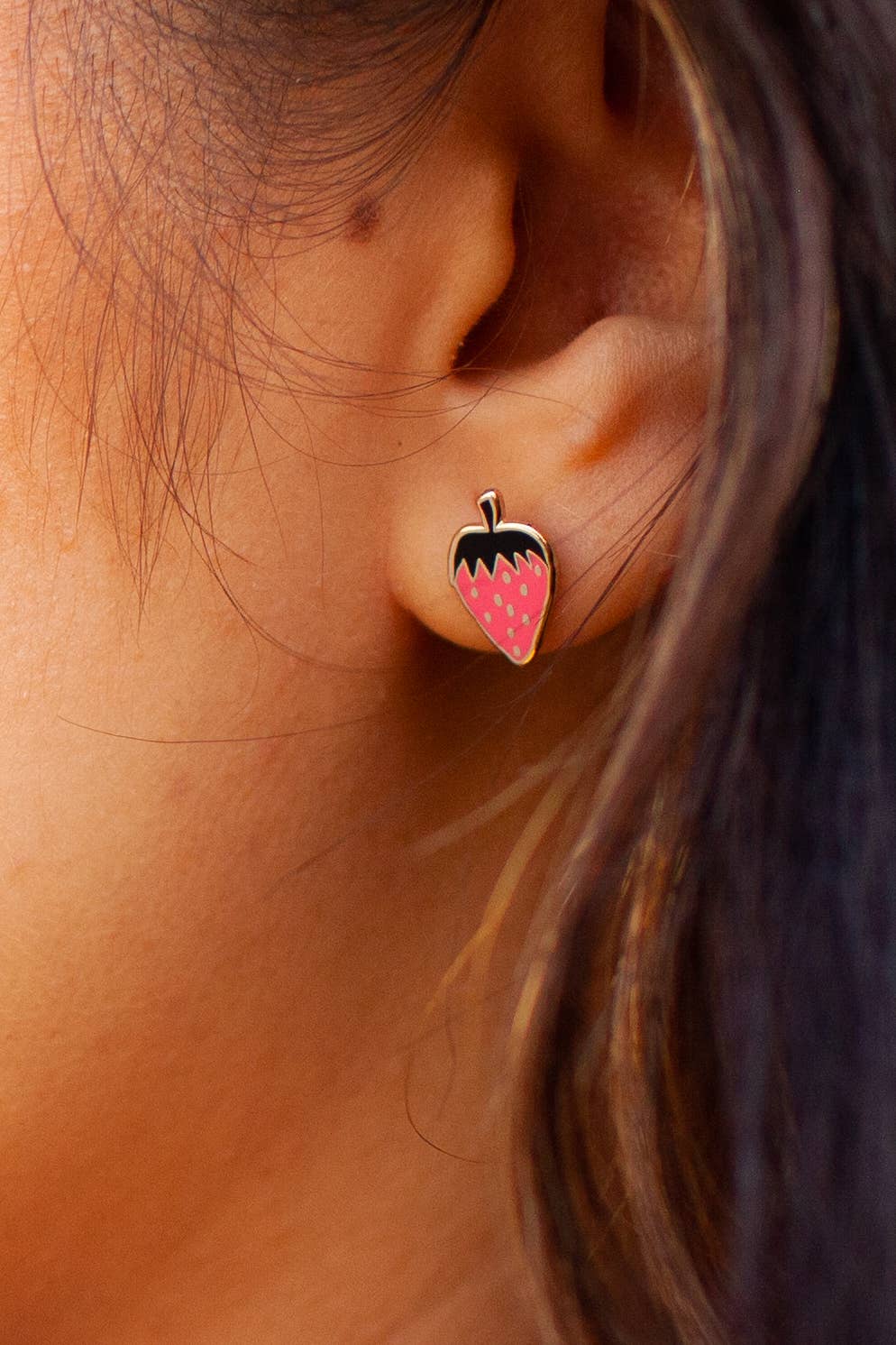 strawberry charm enamel earrings - Default - Thumbnail 7