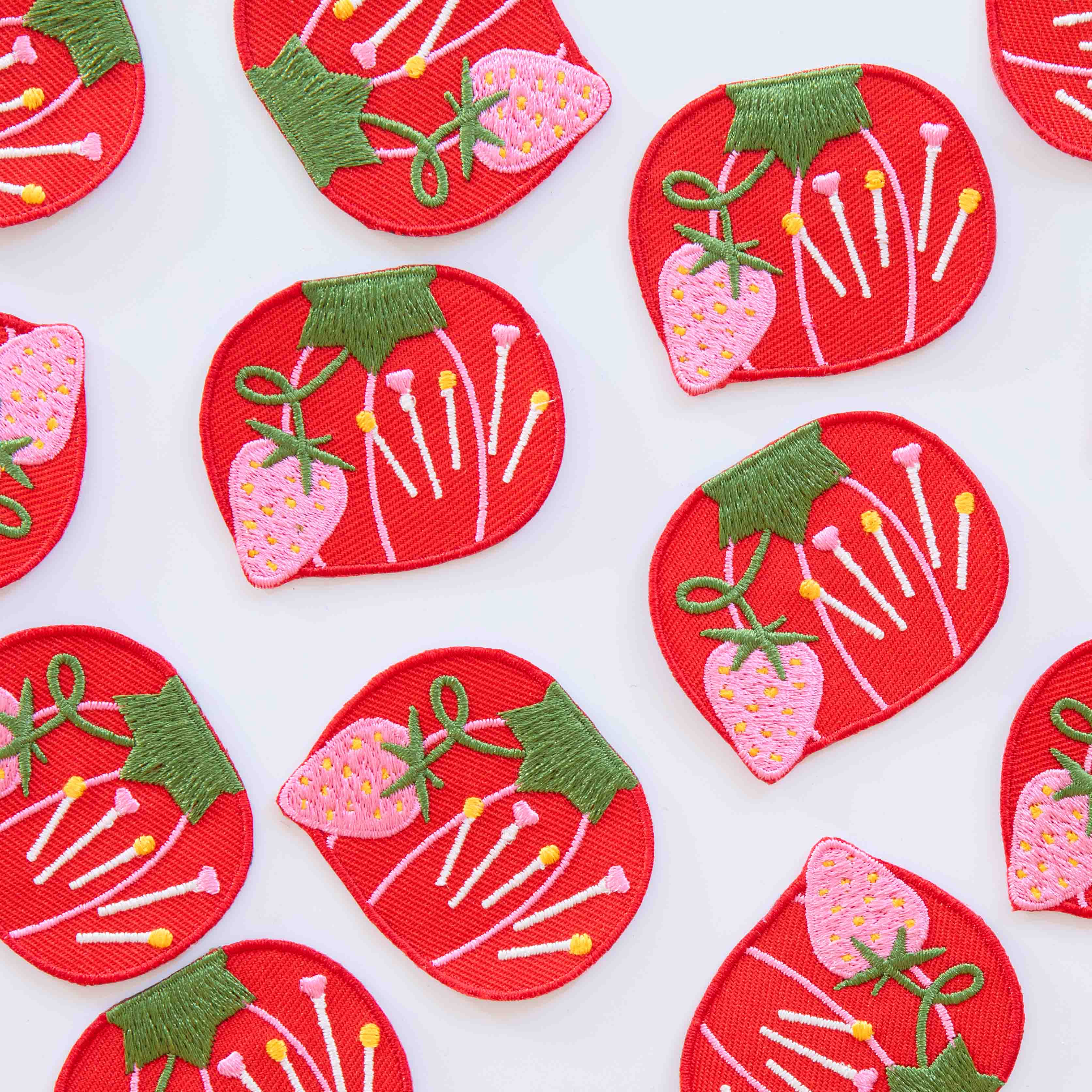 tomato pin cushion iron-on patch - Regular - Thumbnail 3