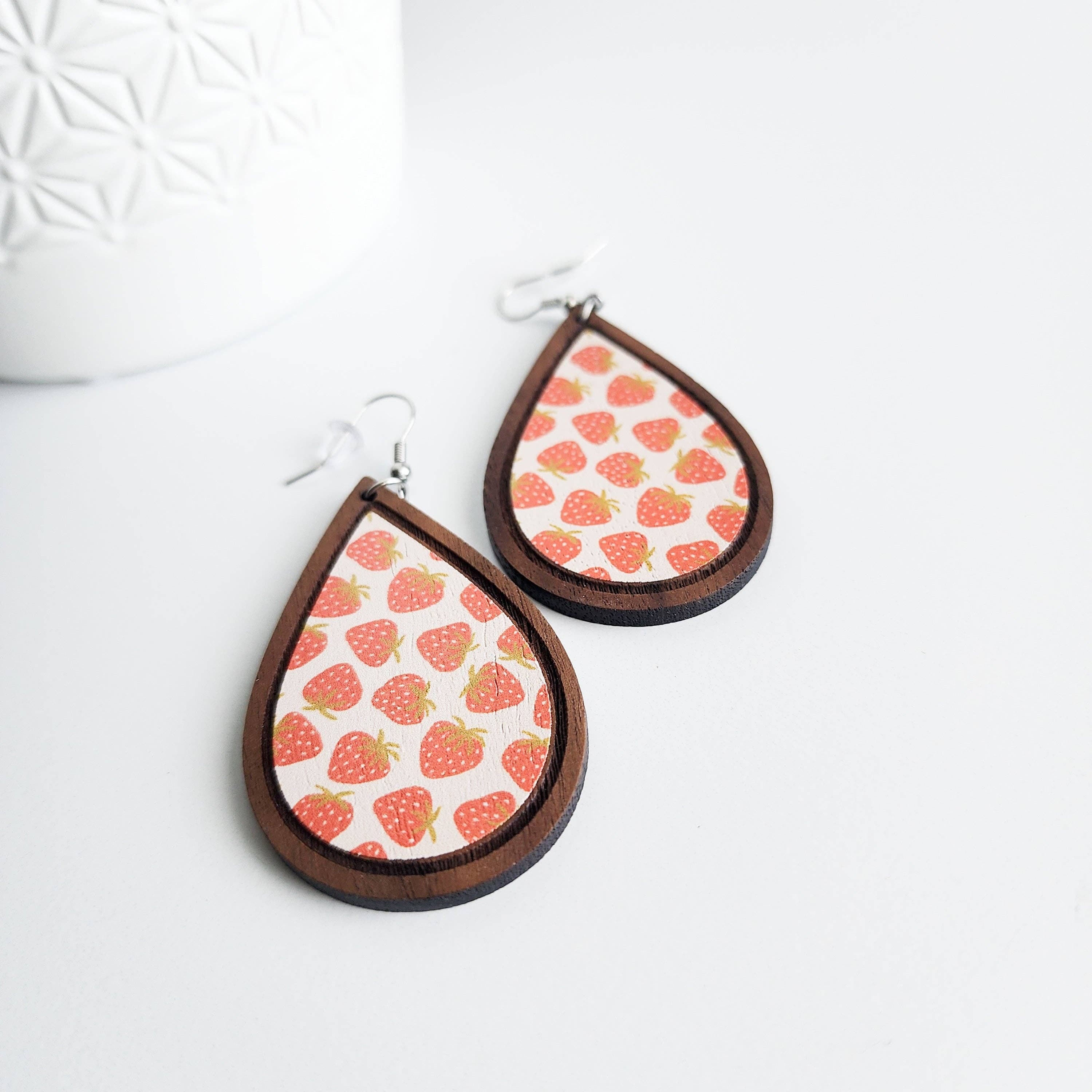strawberry patch wooden earrings - Regular - Thumbnail 2