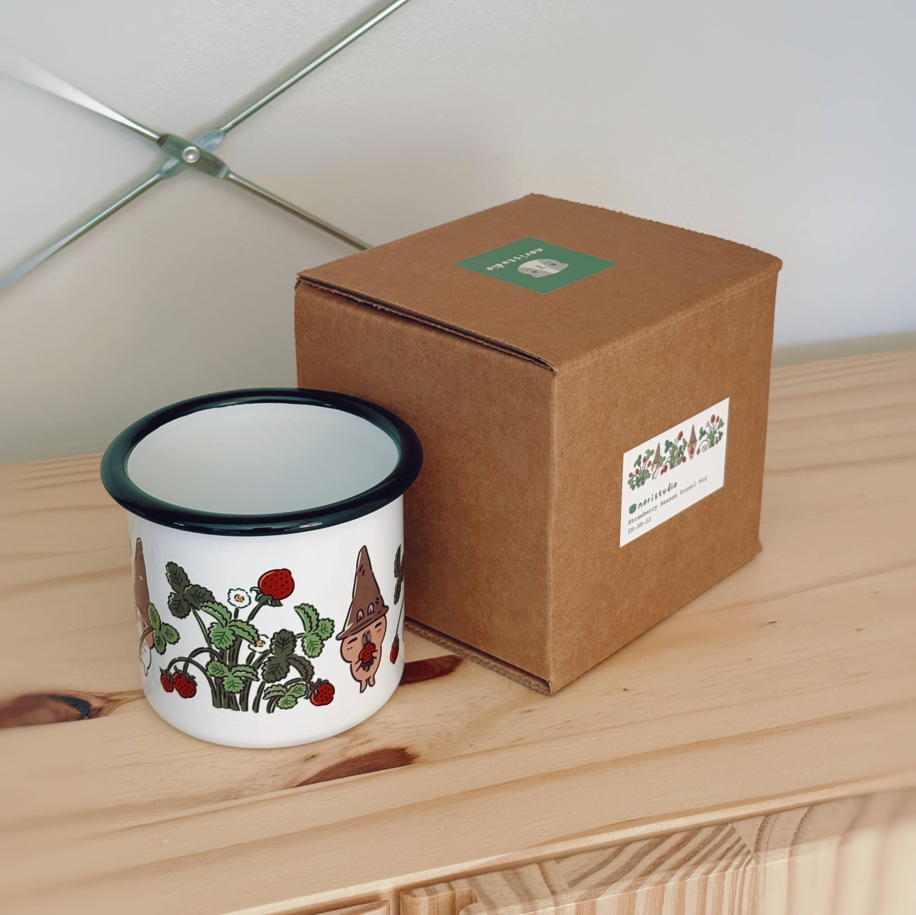 bubu & moonch strawberry season enamel mug - Regular - Thumbnail 4