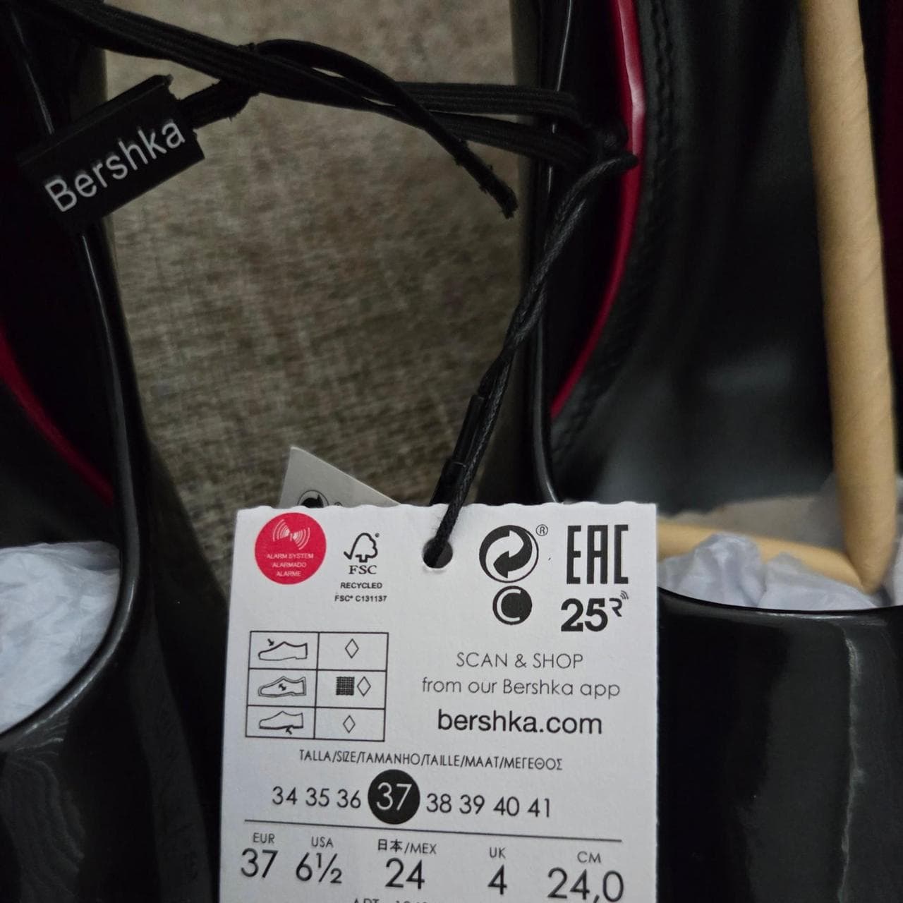 Bershka black high heels size US 6.5 #heels #courts - Thumbnail 3