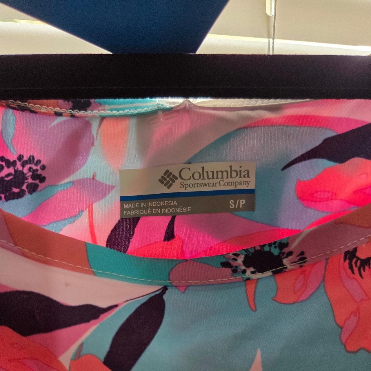 Columbia Sportswear pink, blue, and black floral print dress in a S #columbia #floral - Thumbnail 3
