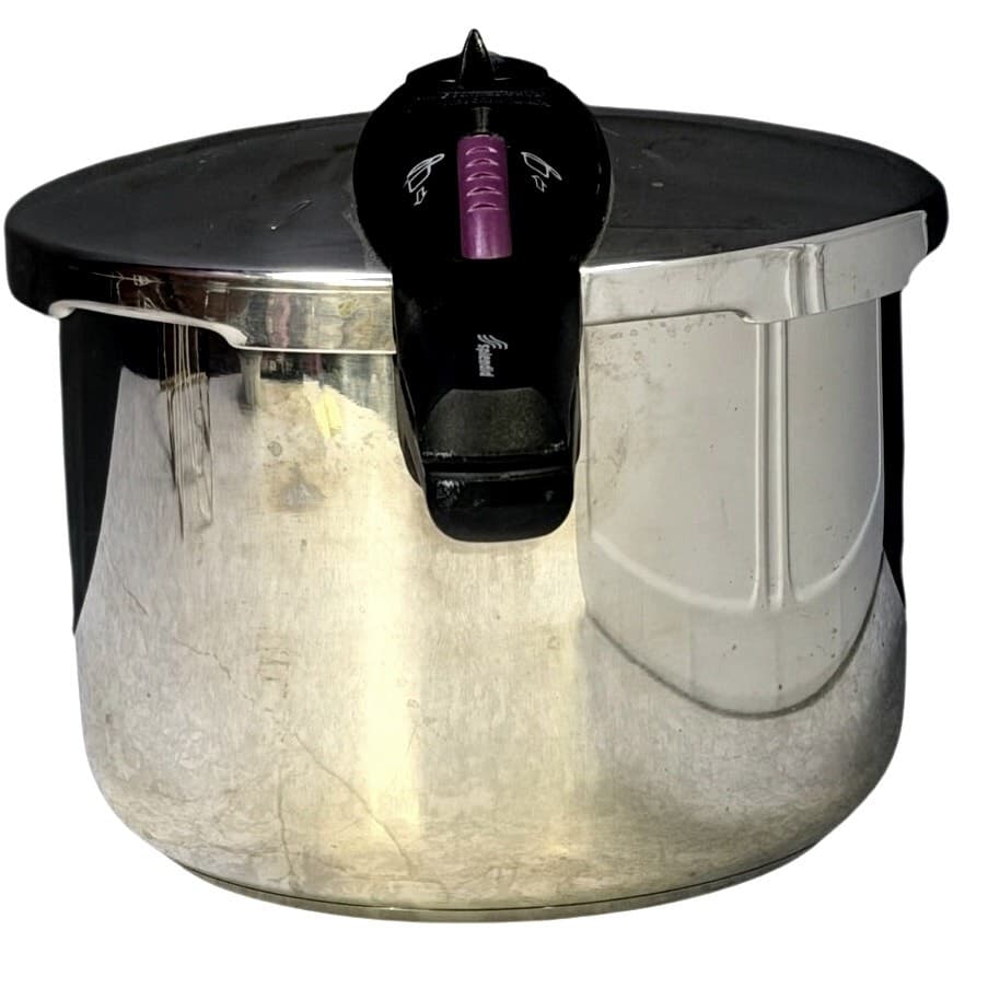 Fagor Splendid Stainless Steel 6 QT Pressure Cooker Induction 18/10 Locking Lid - Thumbnail 4