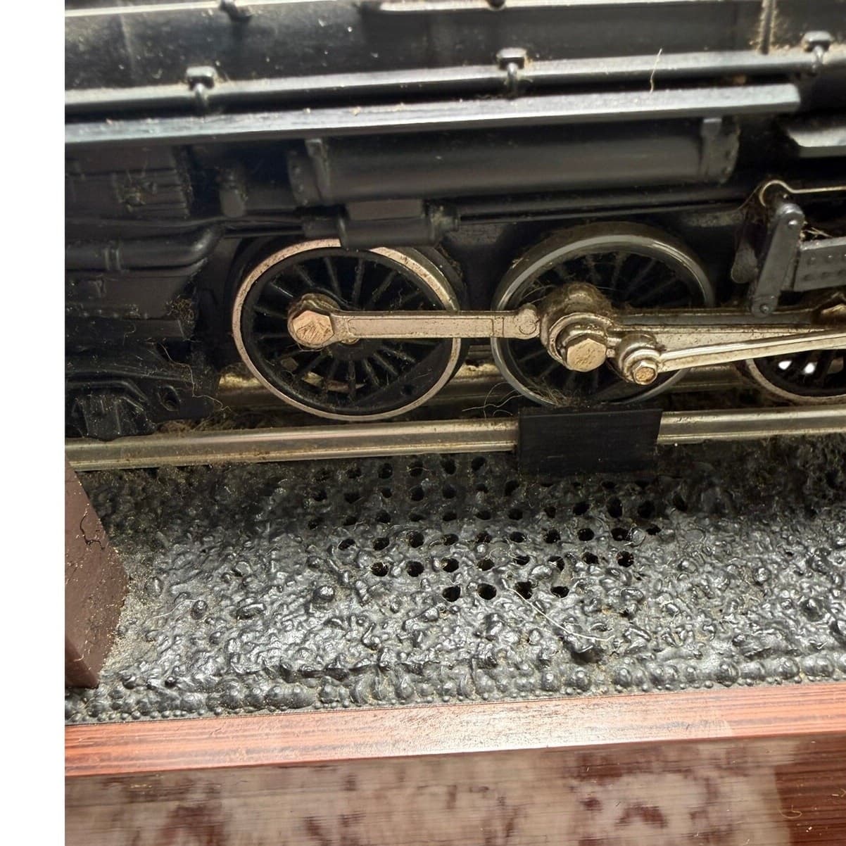 Lionel Hudson 700E Commemorative Train Lamp with Sound & Stained Glass 2000 - Thumbnail 8