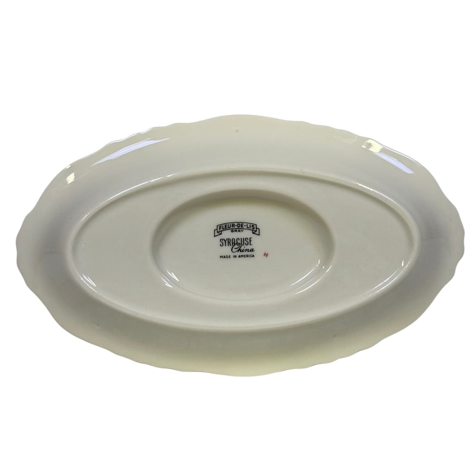 Syracuse Retired 1962-1966 'Fleur De Lis Gray' Gravy Boat with Underplate-Rare - Thumbnail 4