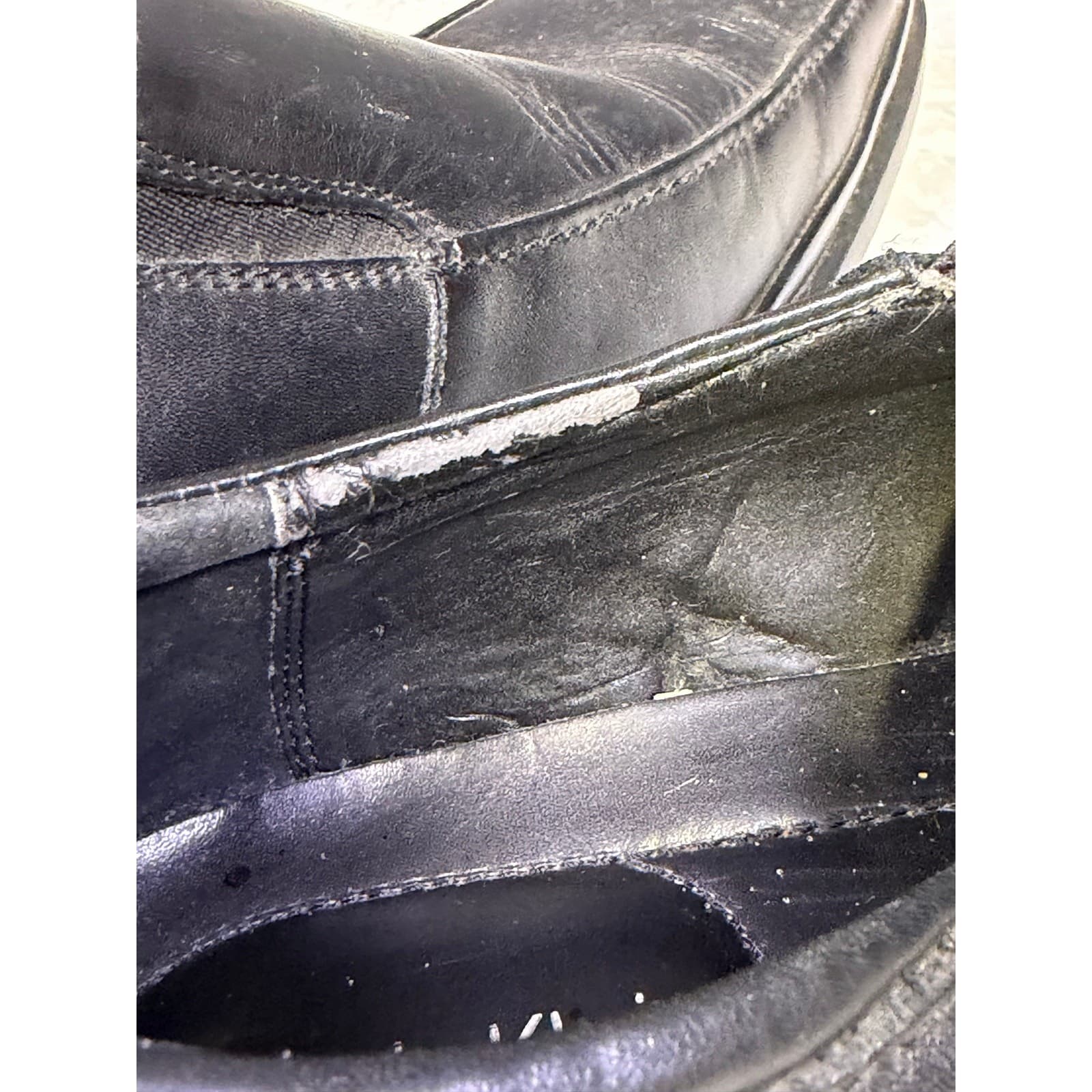 Calvin Klein Men's Classic 'Babe' 34F0002 Black Slip-on Loafers Size 9.5 M - Thumbnail 7